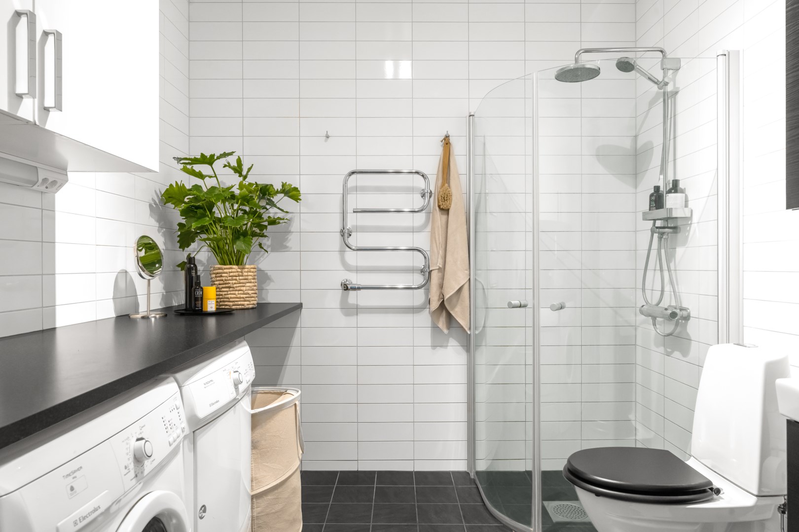 Bostadsbild från Råbyvägen 20, Såld i Kapellgärdet, Uppsala