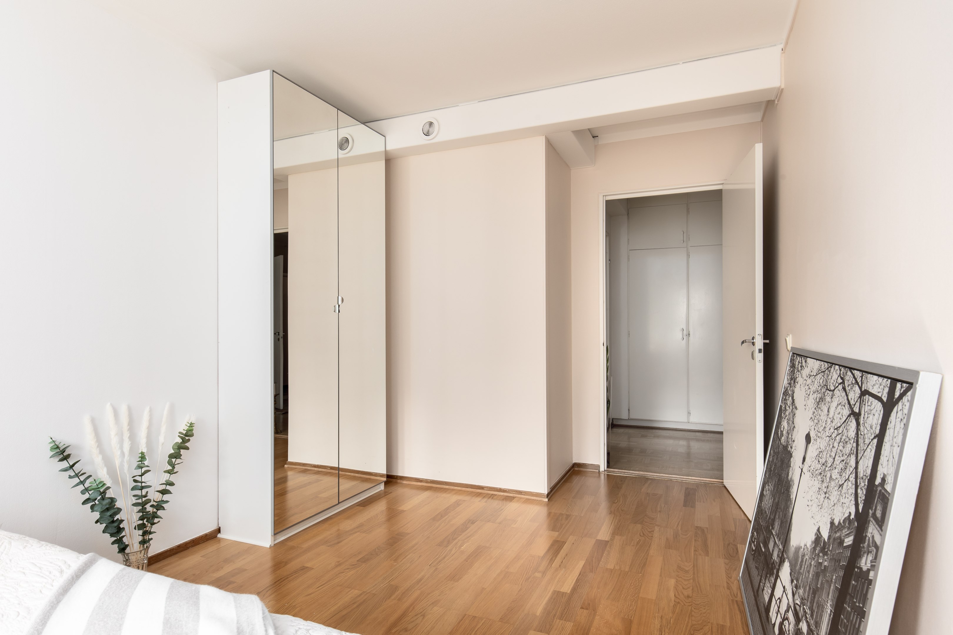 Bostadsbild från Skarpövägen 9, Såld i Västra Orminge, Nacka