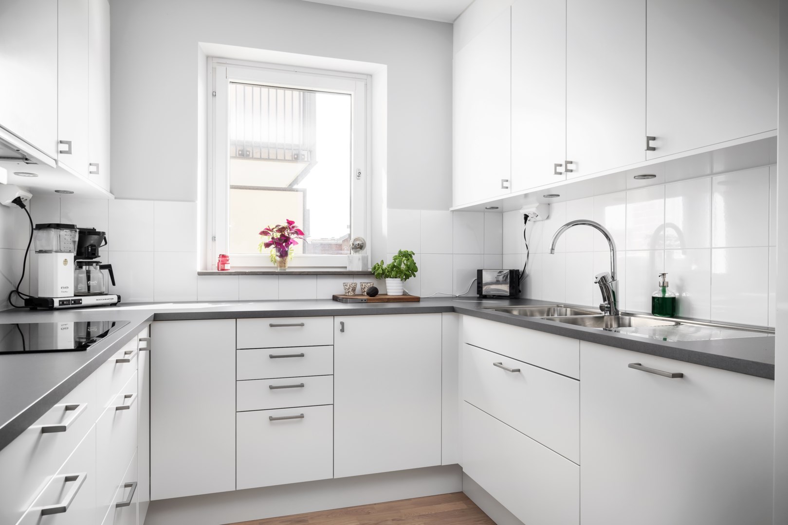 Bostadsbild från Tollareslingan 12, 5 tr, Såld i Tollare, Nacka