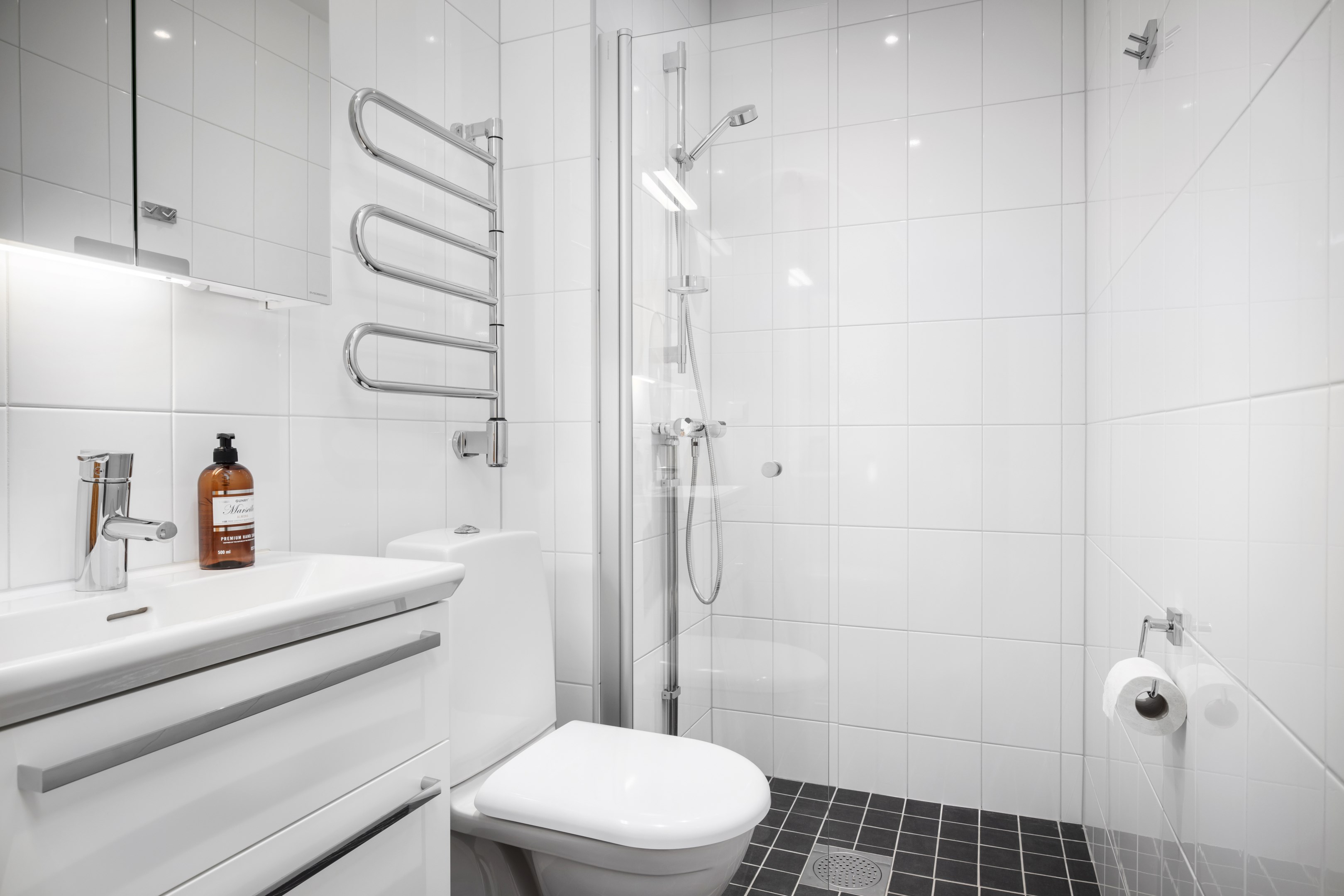 Bostadsbild från Tollareslingan 12, 5 tr, Såld i Tollare, Nacka