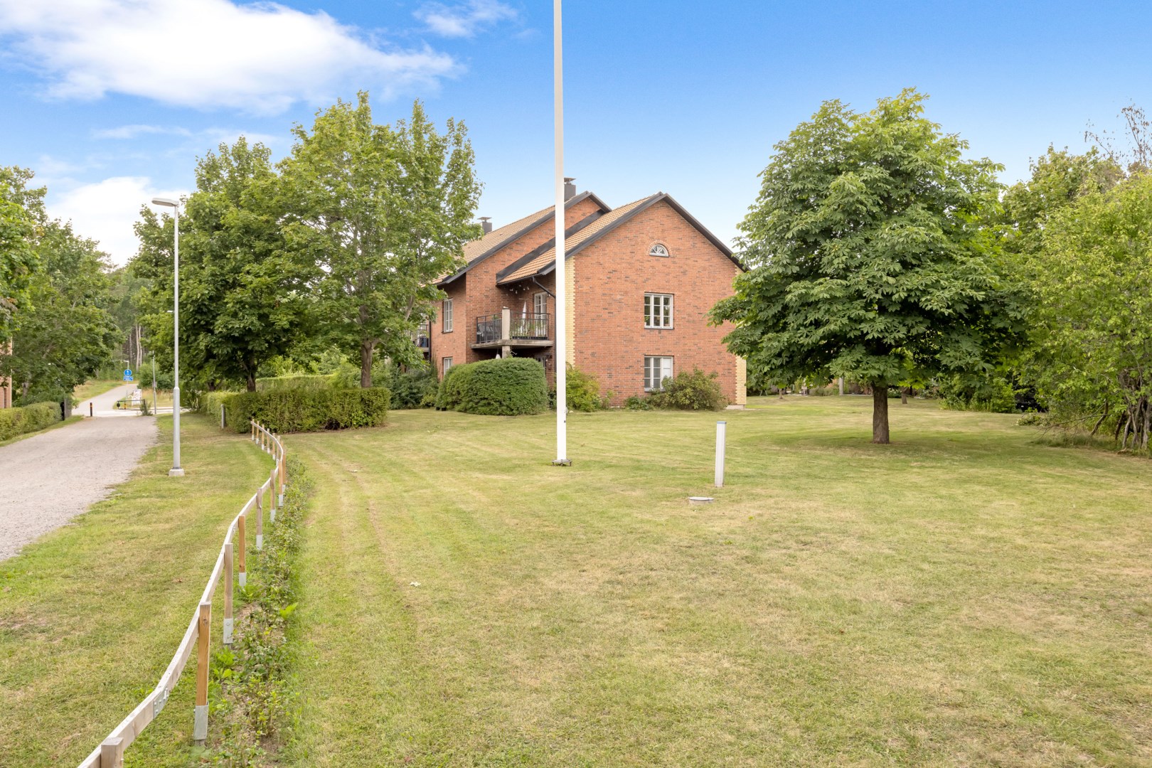 Bostadsbild från Torshavnsgatan 14, Såld i Ekeby, Uppsala