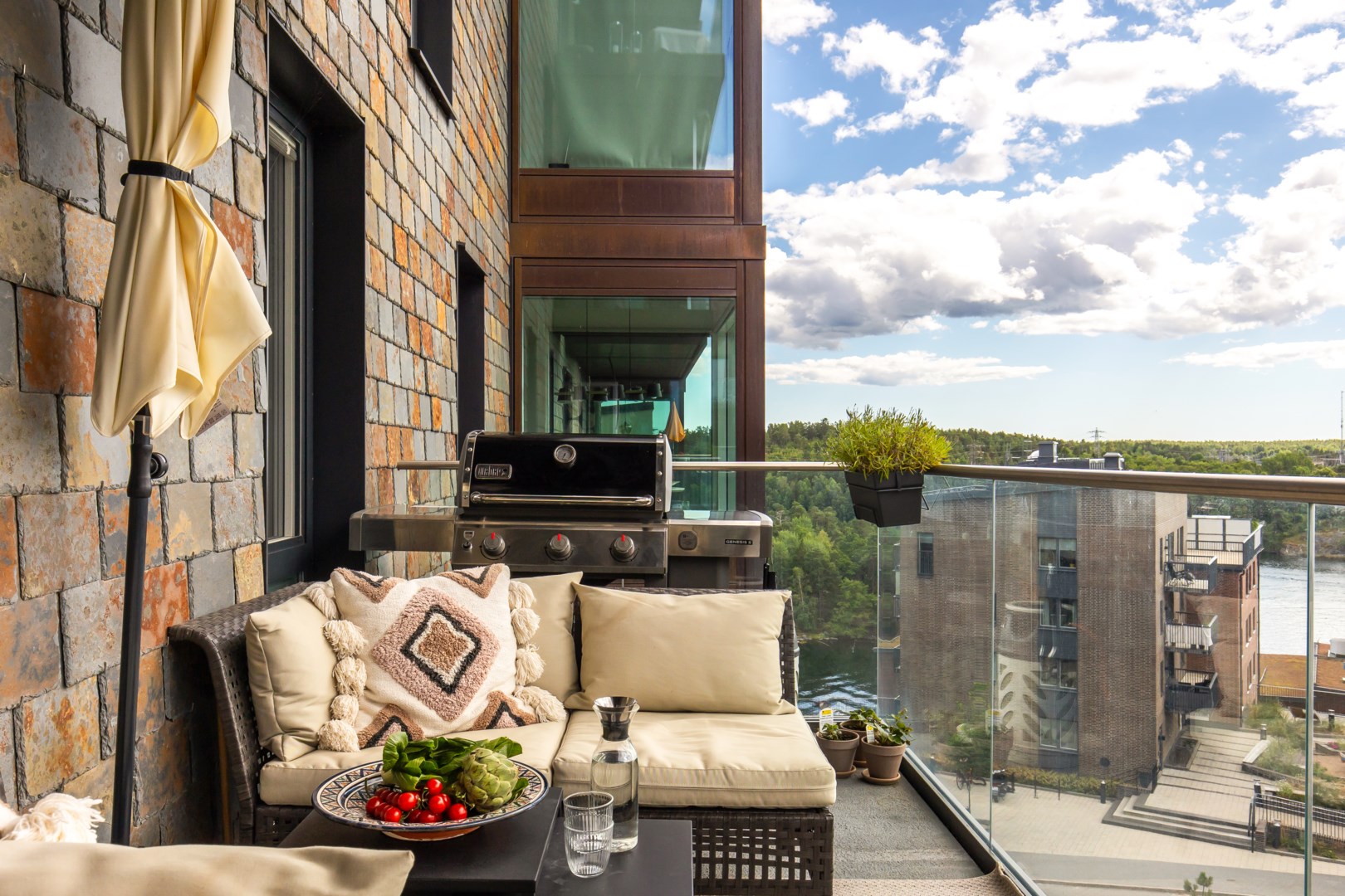 Bostadsbild från Tollareslingan 5, 6 tr, Såld i Tollare, Nacka