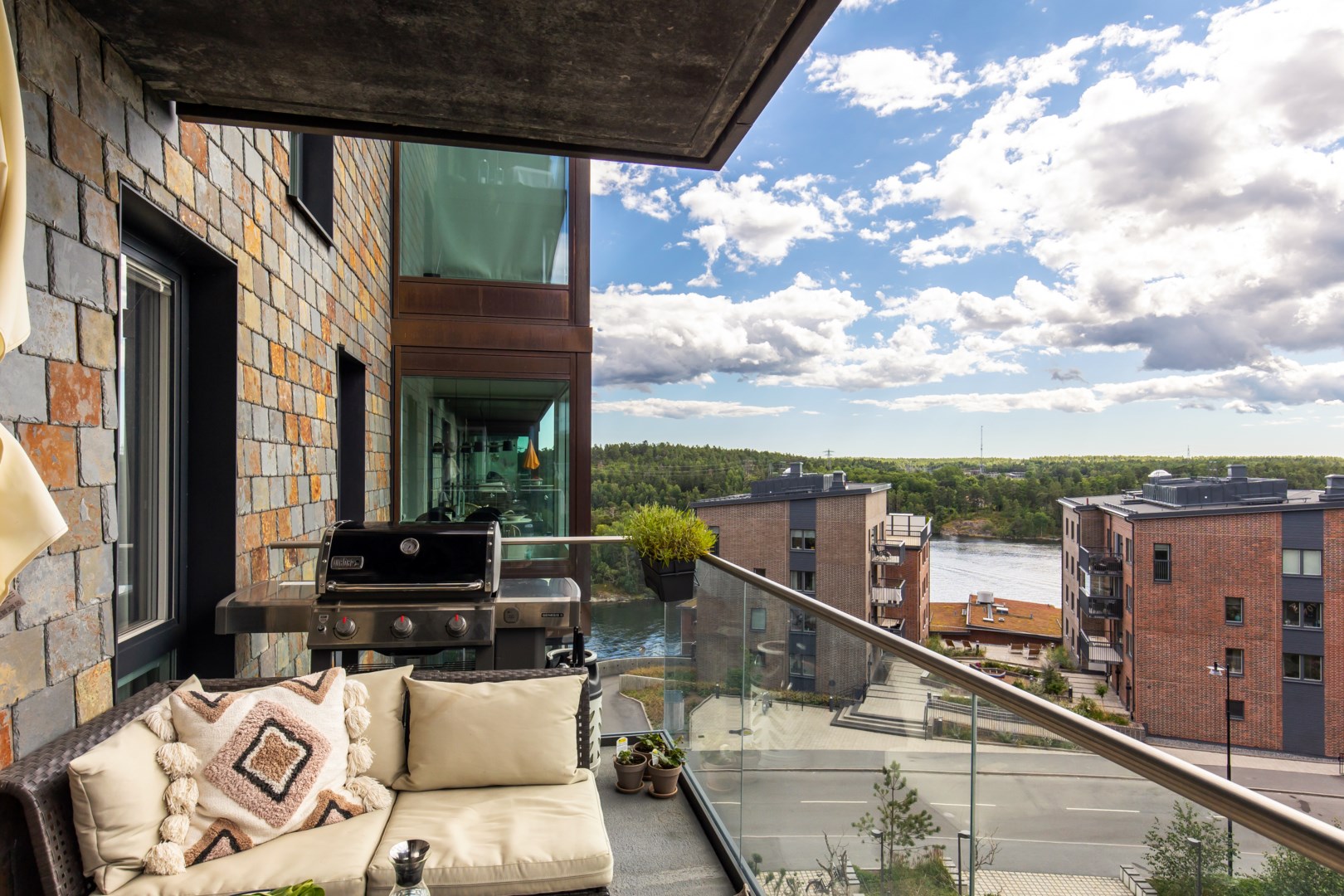 Bostadsbild från Tollareslingan 5, 6 tr, Såld i Tollare, Nacka