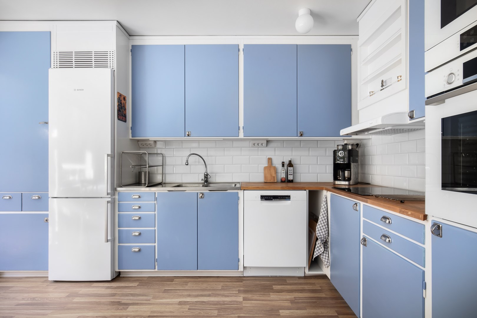 Bostadsbild från Ullerudsbacken 65, Såld i Farsta, Stockholm