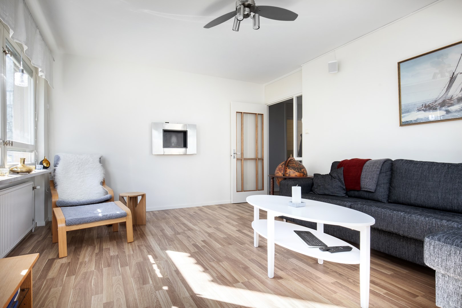 Bostadsbild från Ullerudsbacken 65, Såld i Farsta, Stockholm