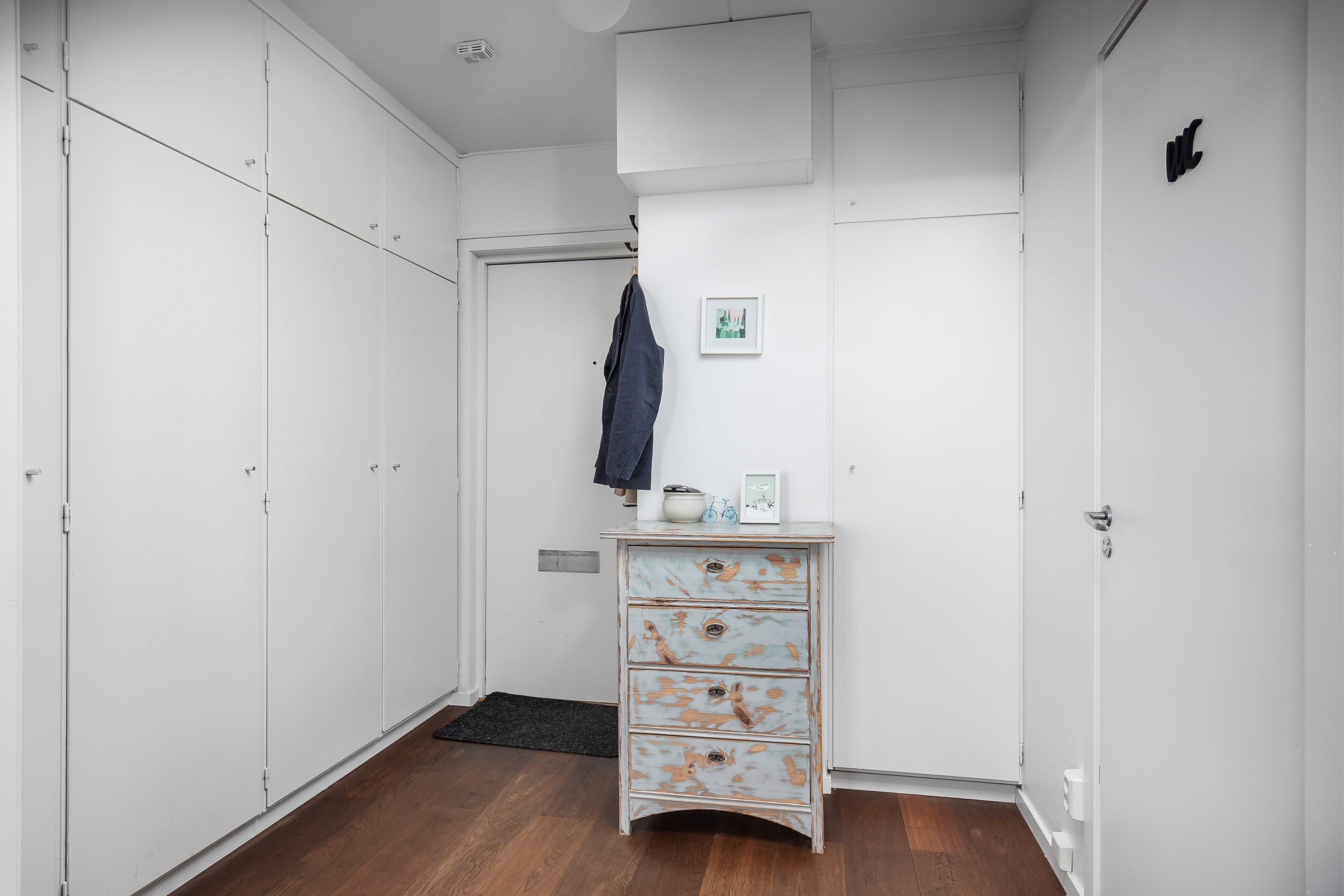 Bostadsbild från Skarpövägen 49, Såld i Västra Orminge, Nacka