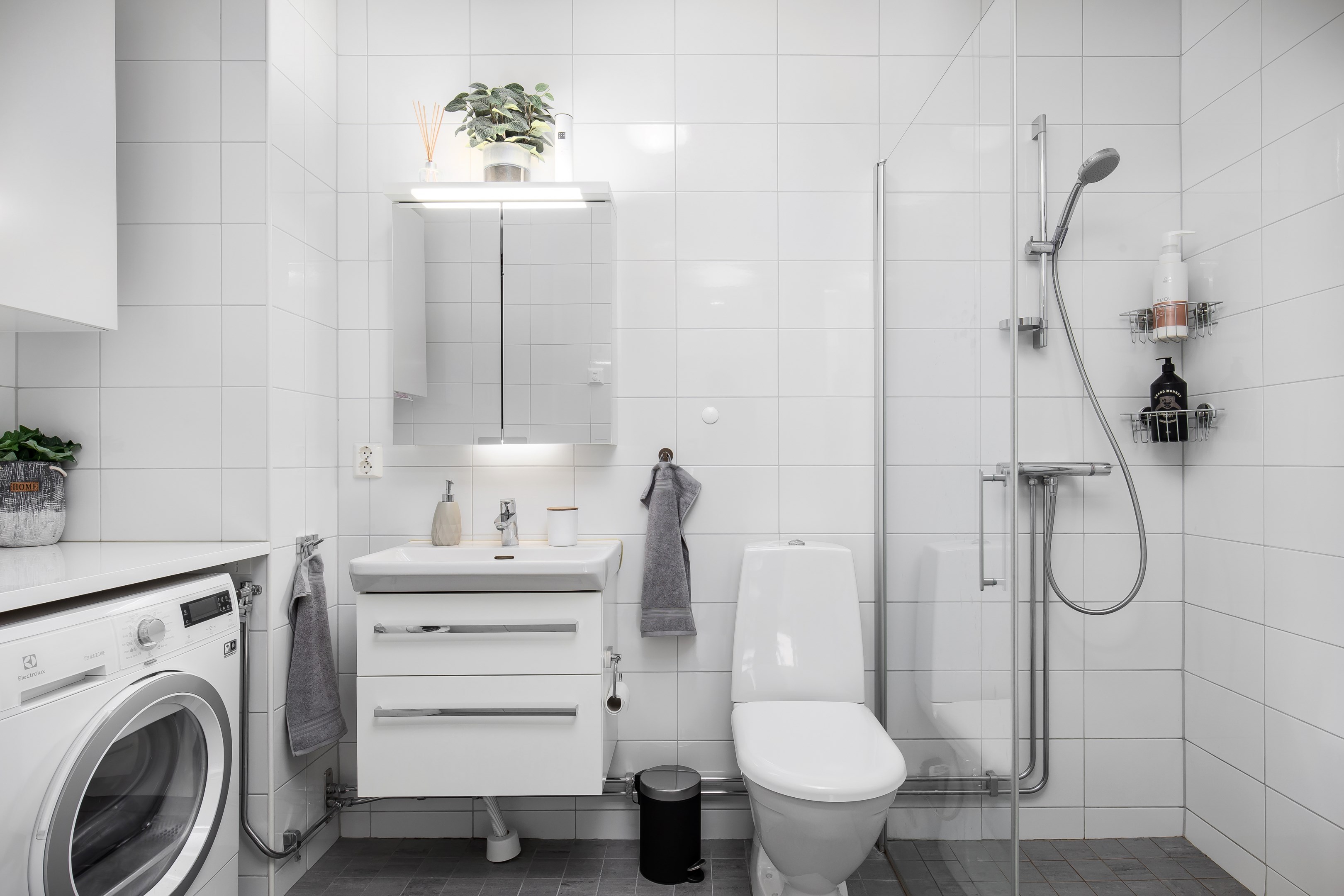 Bostadsbild från Hedenströms väg 15, 1 tr, Såld i Tollare, Nacka