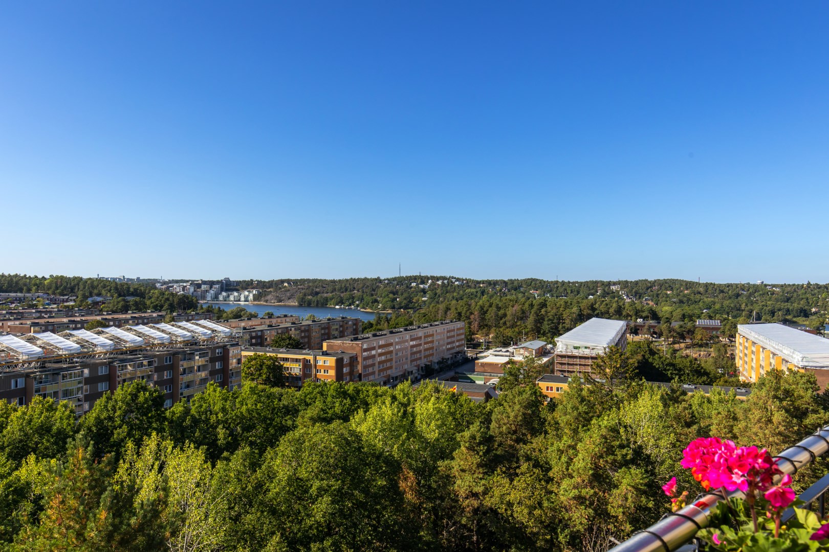 Bostadsbild från Fidravägen 35, 4 av 4 tr, Såld i Saltsjöbaden, Nacka