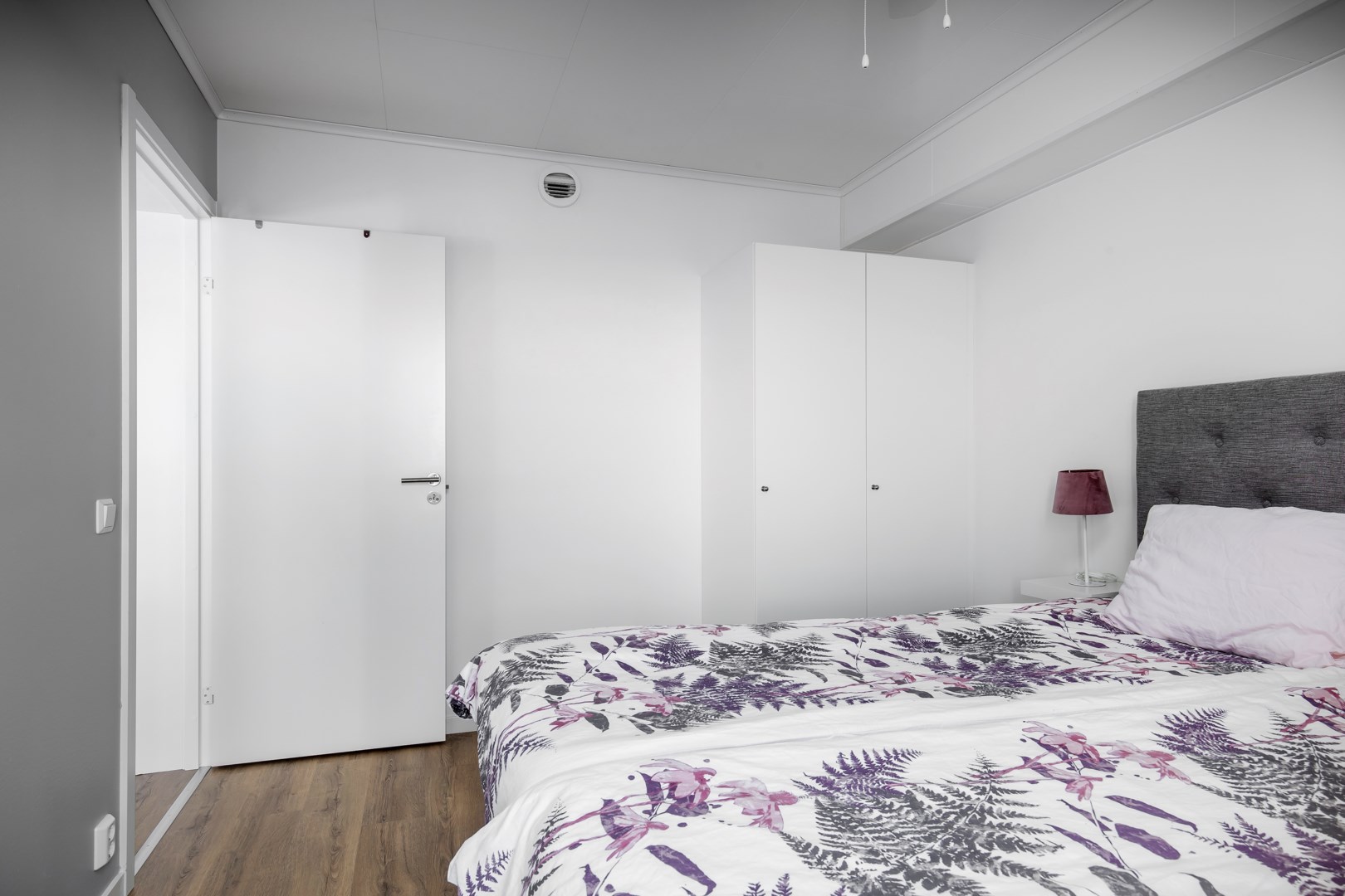 Bostadsbild från Fidravägen 35, 4 av 4 tr, Såld i Saltsjöbaden, Nacka