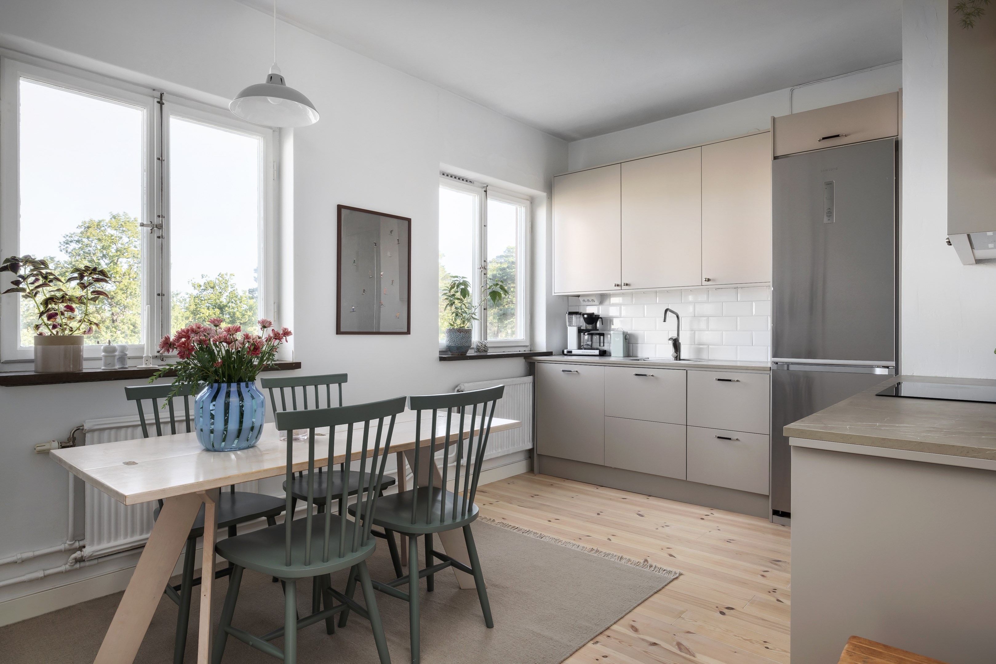 Bostadsbild från Ugglevägen 13A, Såld i Ektorp, Nacka