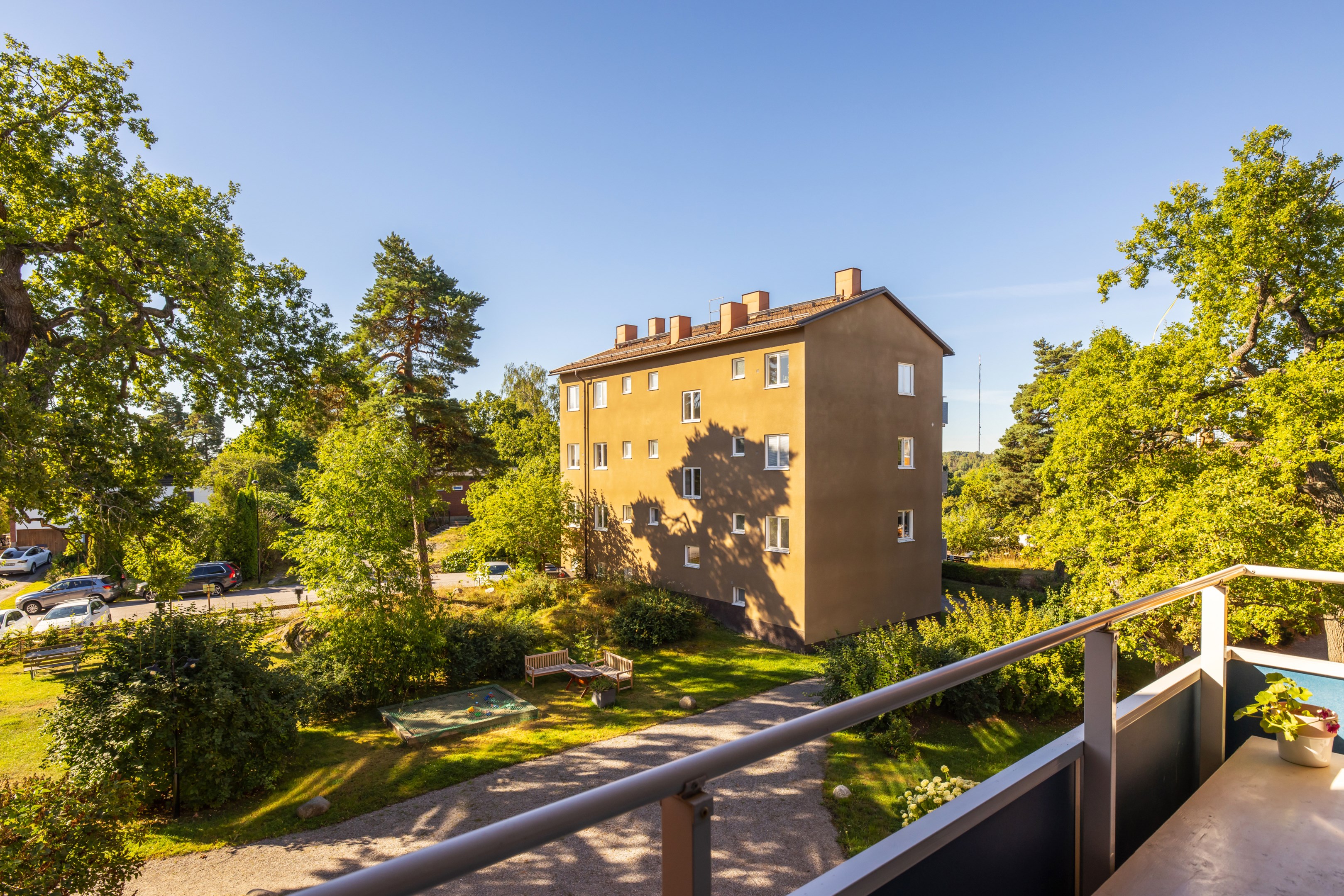 Bostadsbild från Ugglevägen 13A, Såld i Ektorp, Nacka