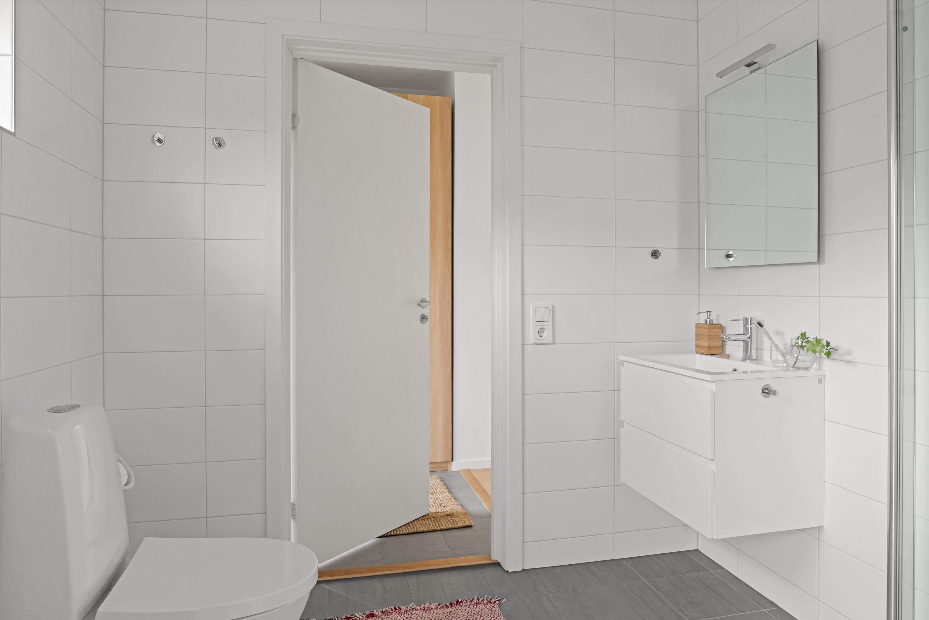 Bostadsbild från Vångdalskroken 1 A, Såld i Näs-Focksta, Uppsala