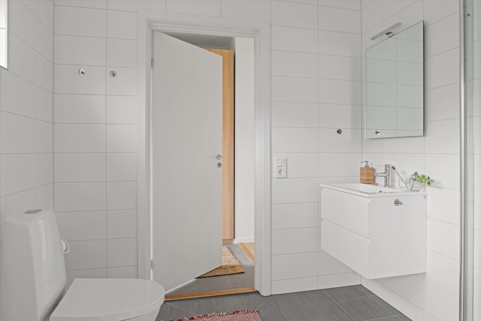 Bostadsbild från Vångdalskroken 1 A, Såld i Näs-Focksta, Uppsala