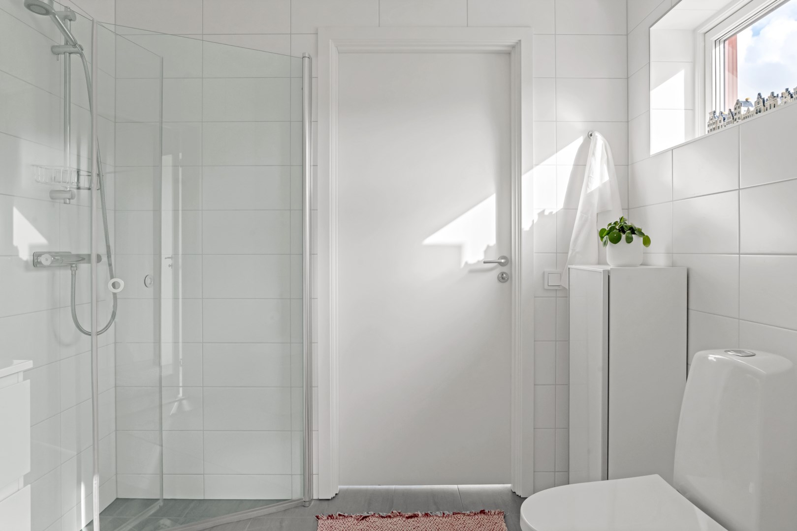 Bostadsbild från Vångdalskroken 1 A, Såld i Näs-Focksta, Uppsala