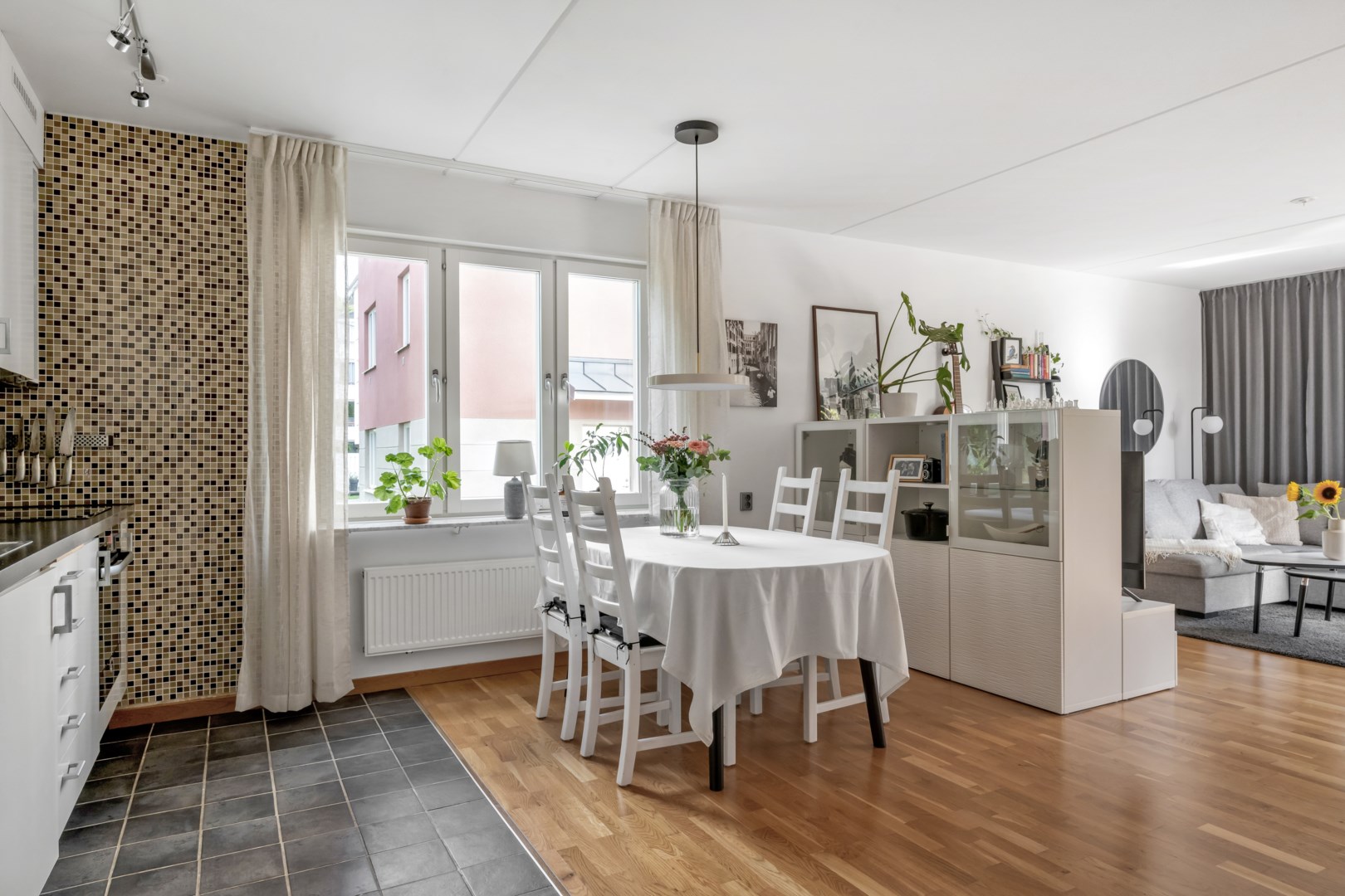 Bostadsbild från Topeliusgatan 4, Till salu i Nyby, Uppsala