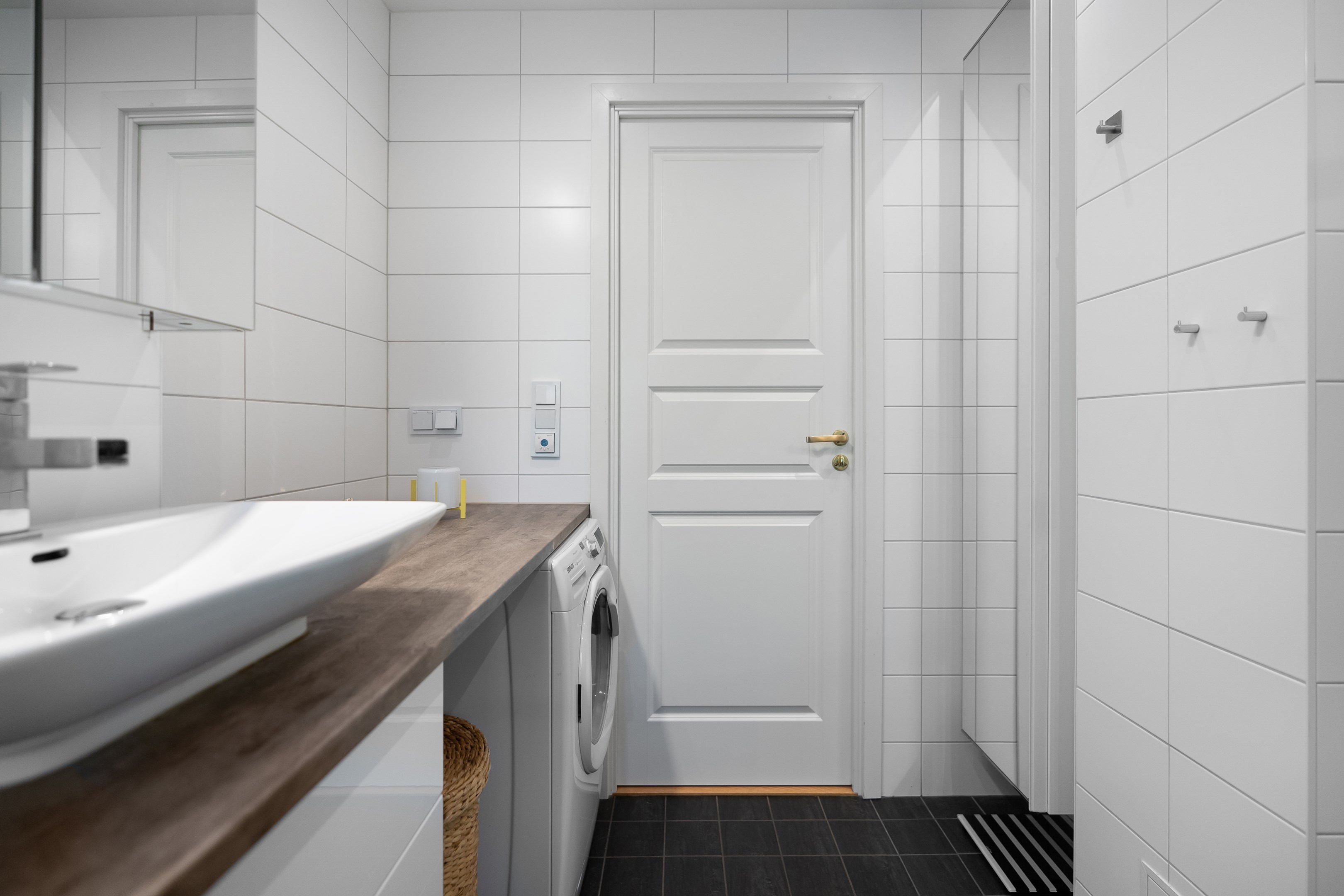 Bostadsbild från Ugglevägen 27B, Såld i Saltängen, Nacka