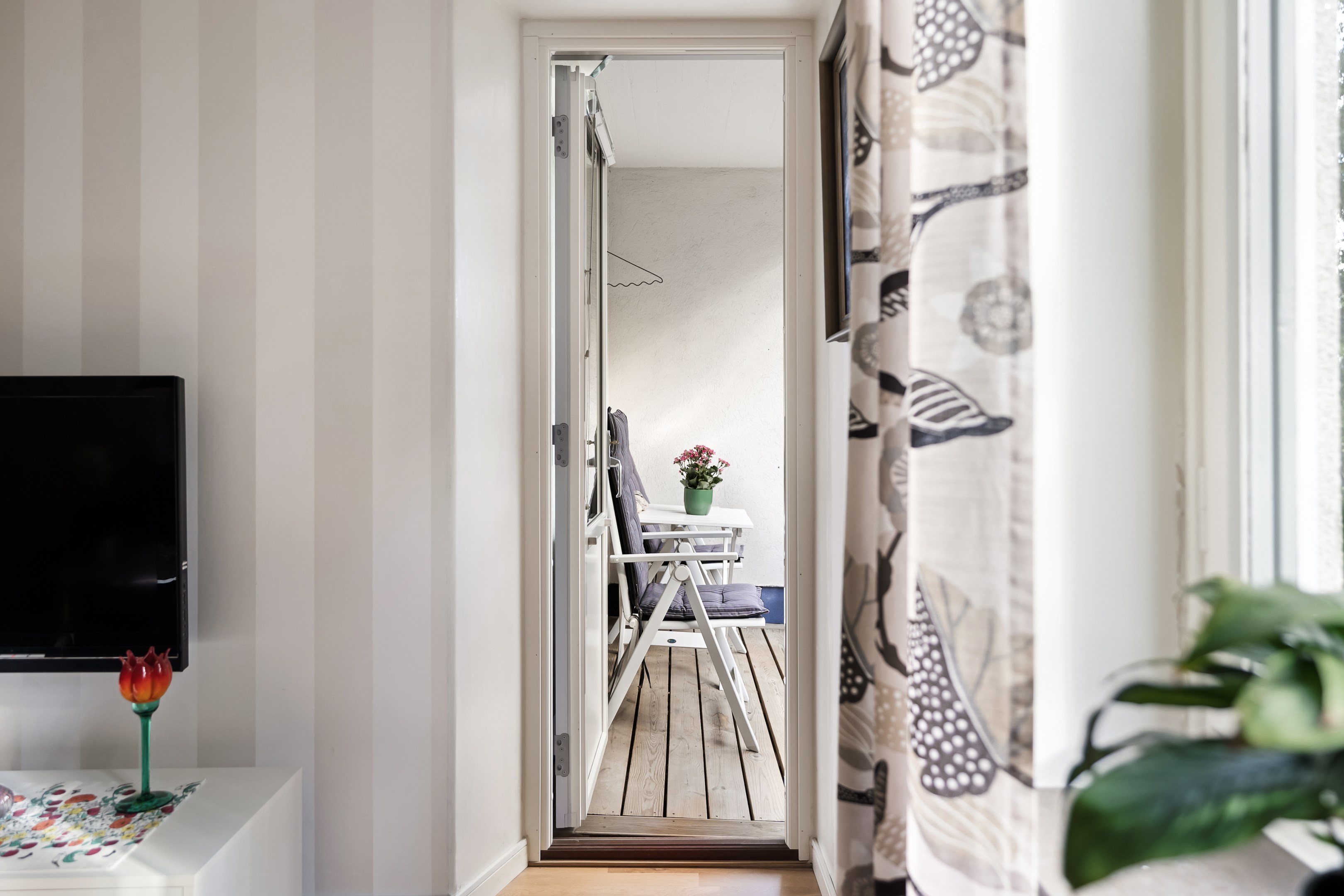 Bostadsbild från Ugglevägen 27B, Såld i Saltängen, Nacka