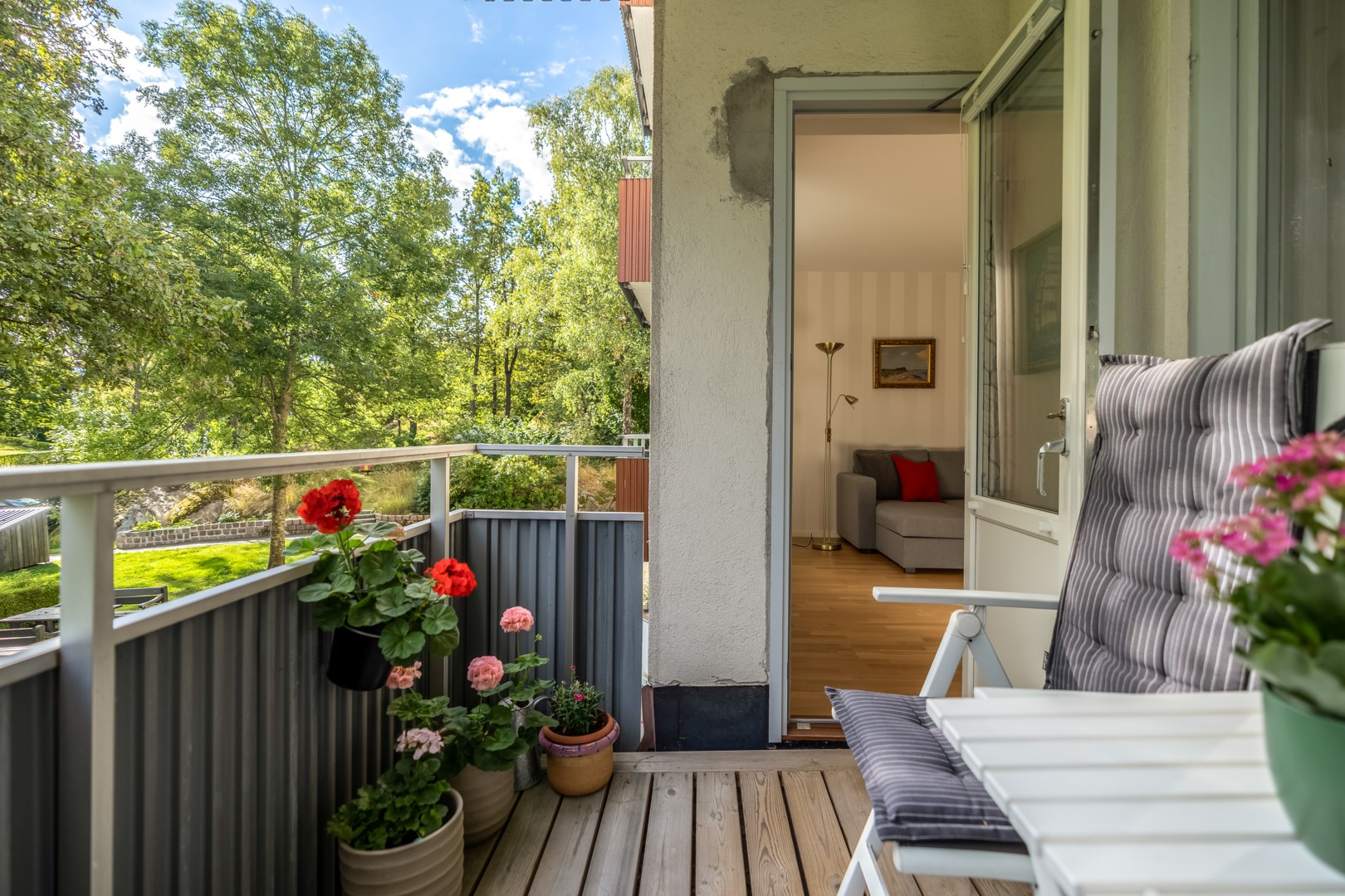 Bostadsbild från Ugglevägen 27B, Såld i Saltängen, Nacka