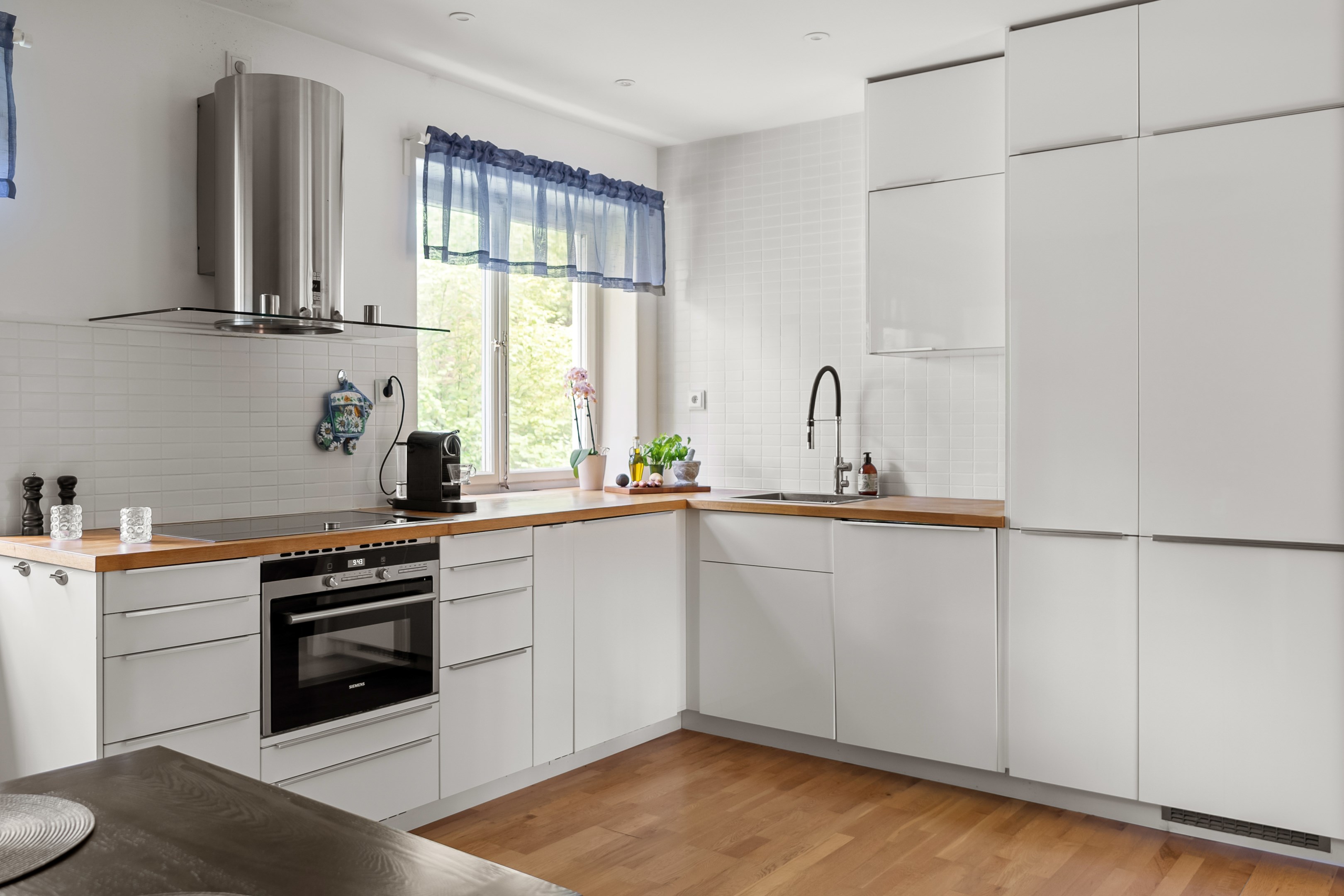 Bostadsbild från Ugglevägen 27B, Såld i Saltängen, Nacka