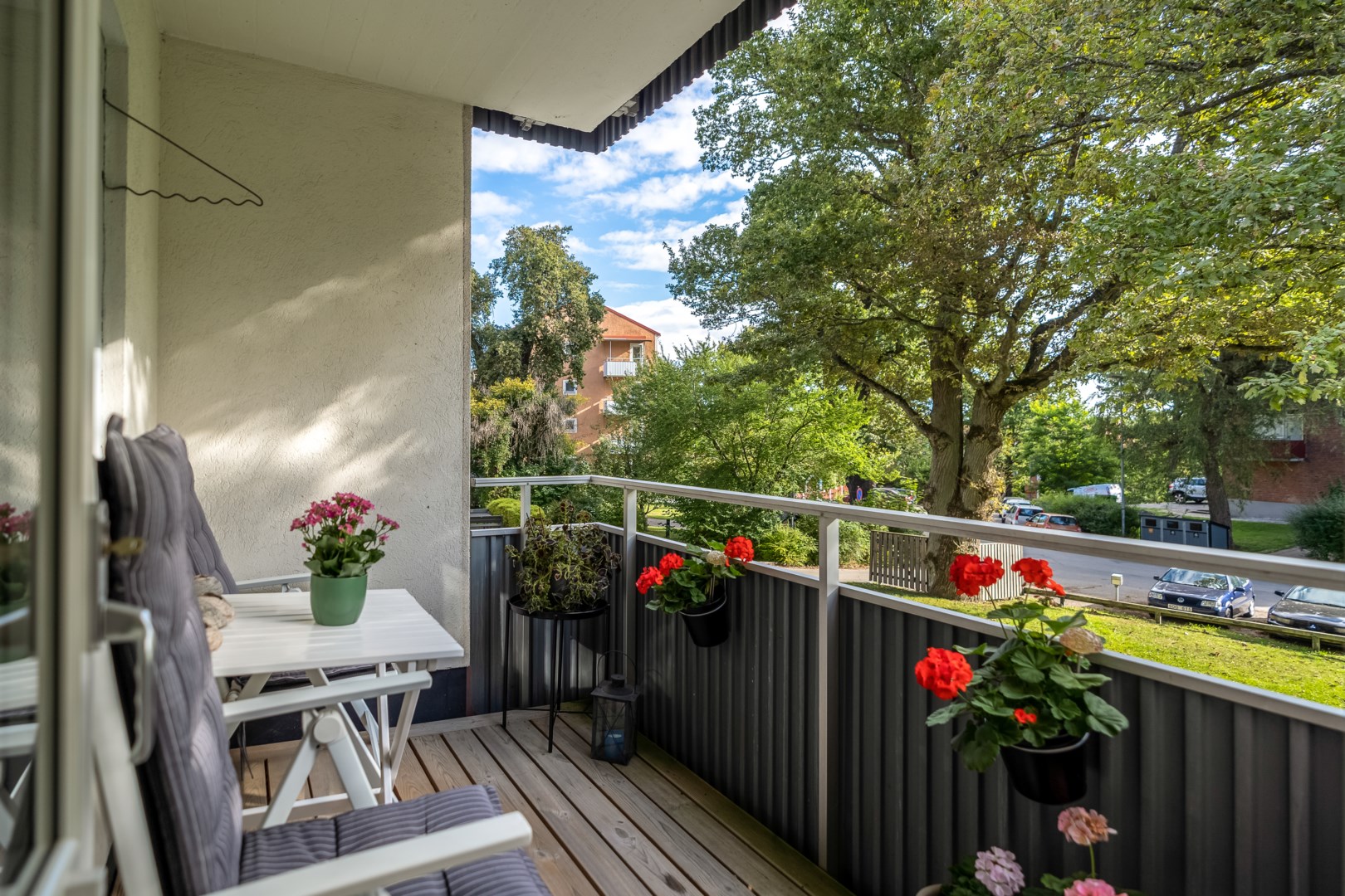 Bostadsbild från Ugglevägen 27B, Såld i Saltängen, Nacka