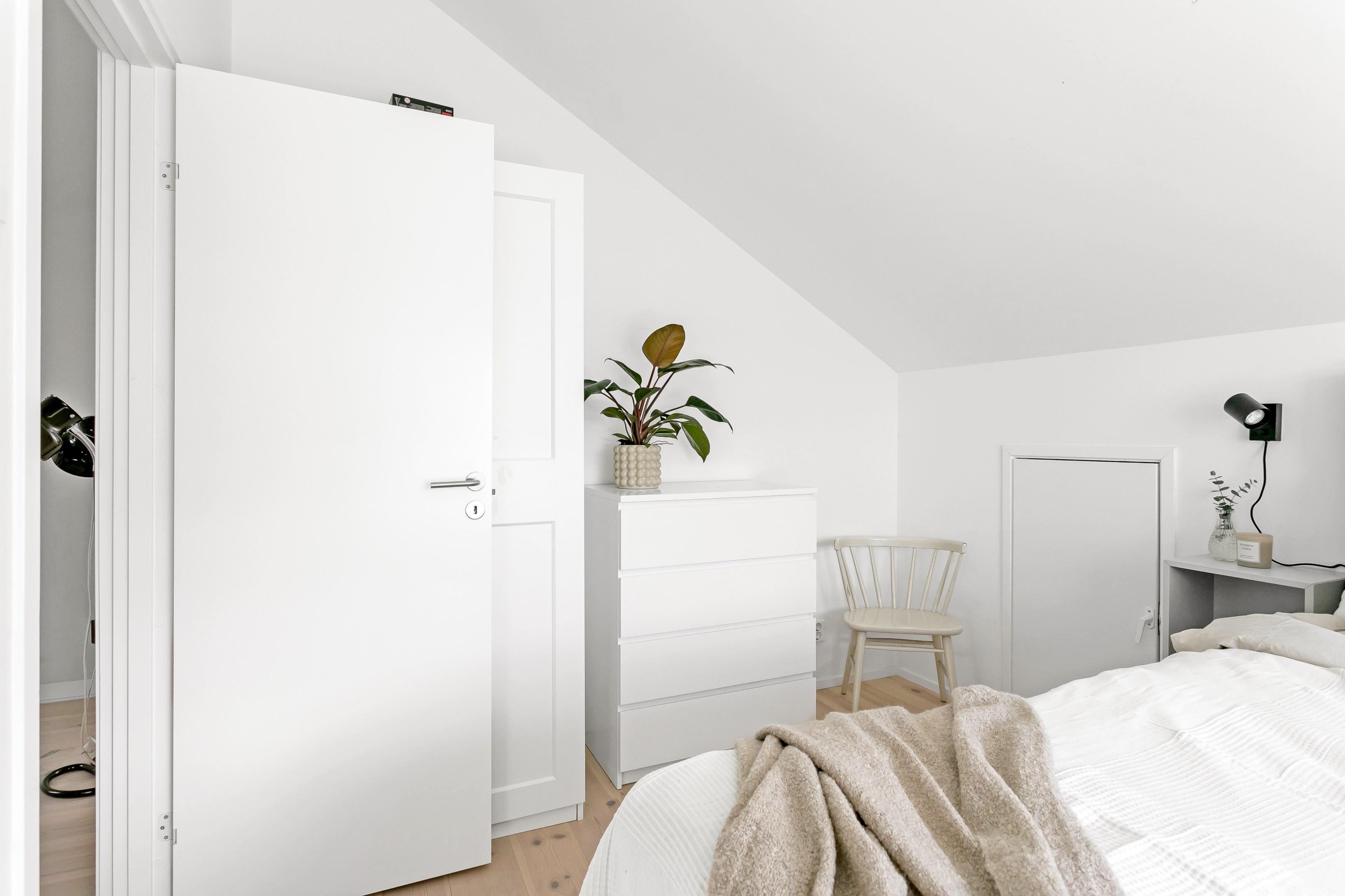 Bostadsbild från Backstuguvägen 3, Såld i Lindbacken, Uppsala