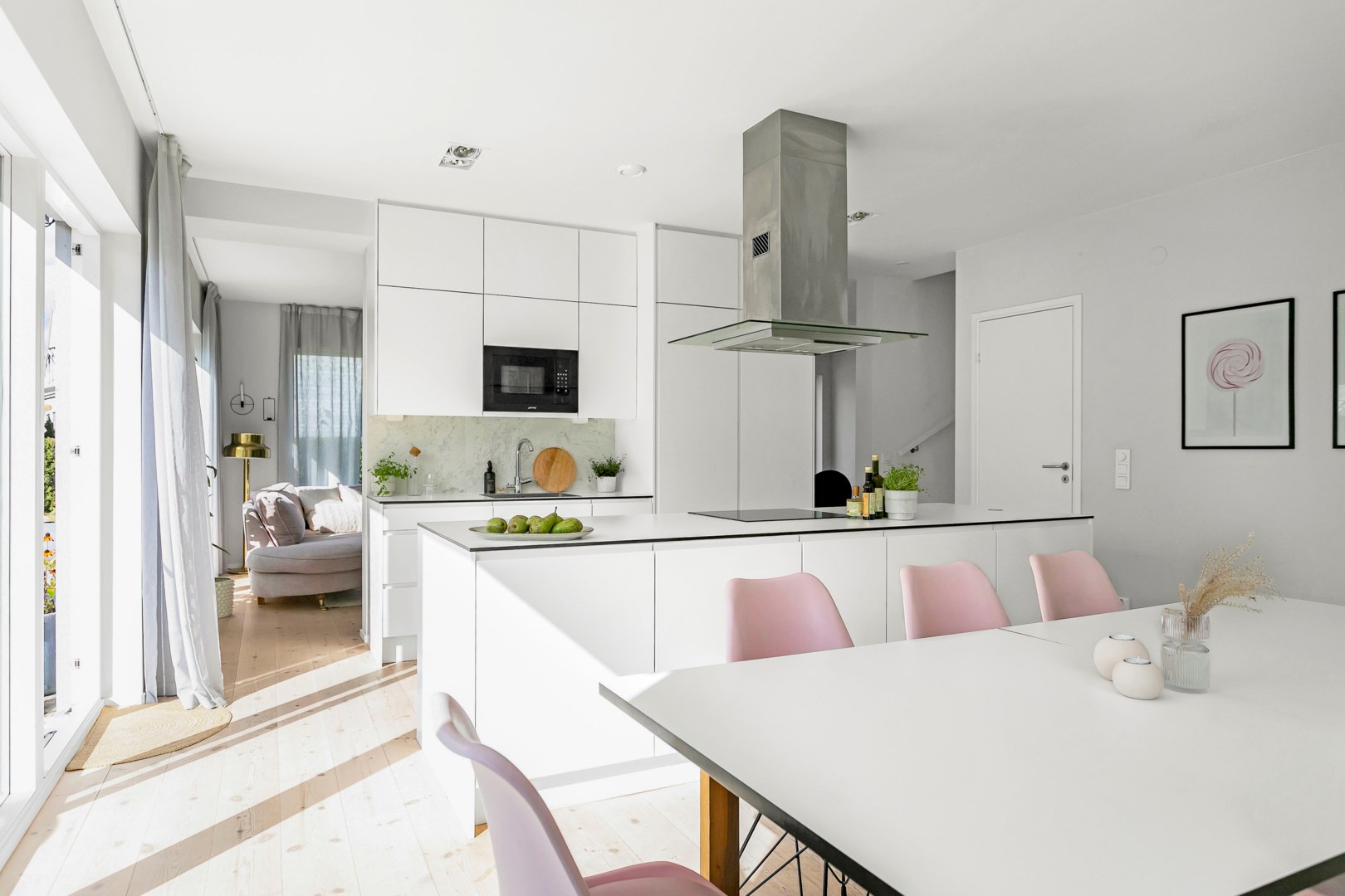 Bostadsbild från Backstuguvägen 3, Såld i Lindbacken, Uppsala