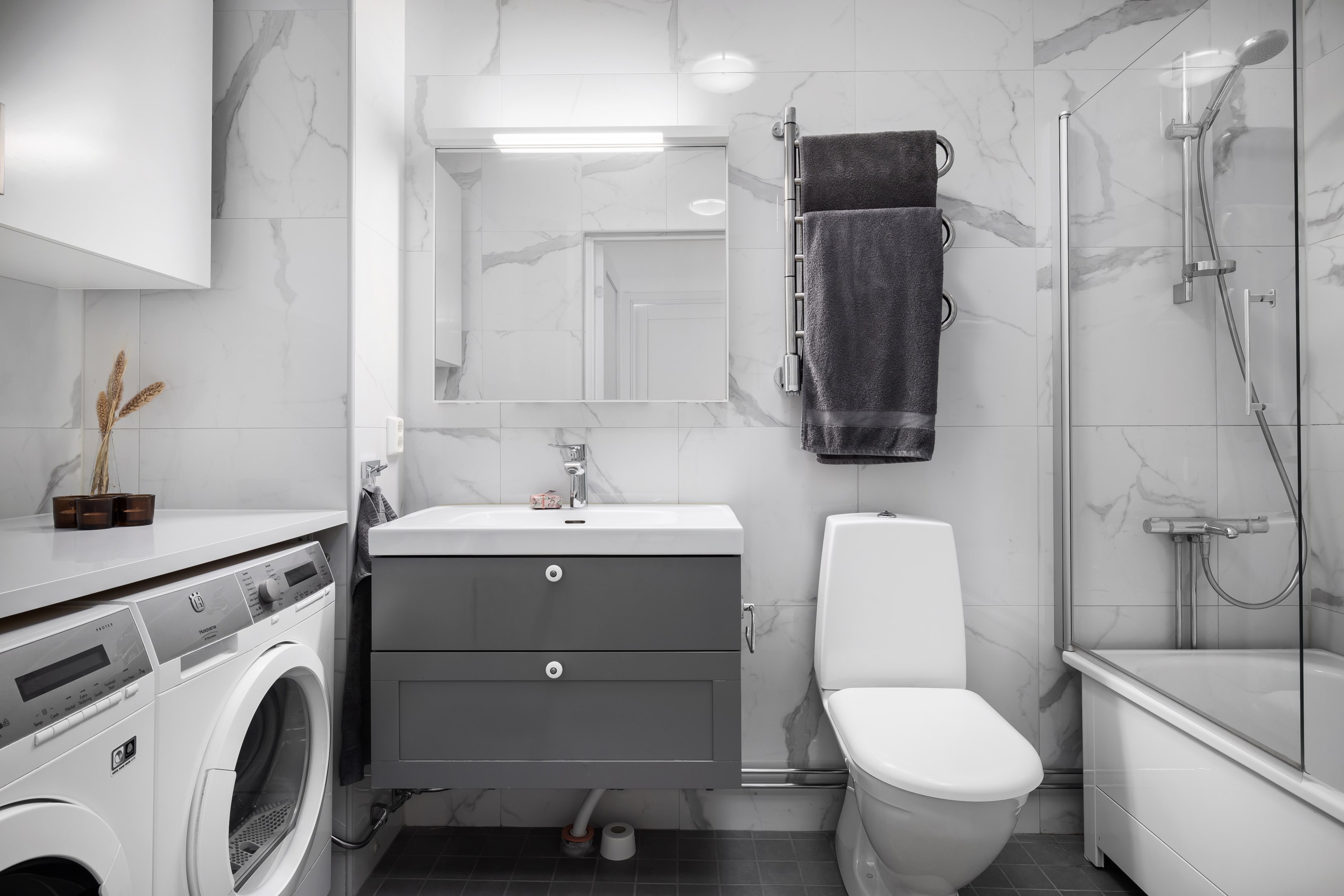 Bostadsbild från Tollarevägen 26, 7 av 7 tr, Såld i Tollare, Nacka