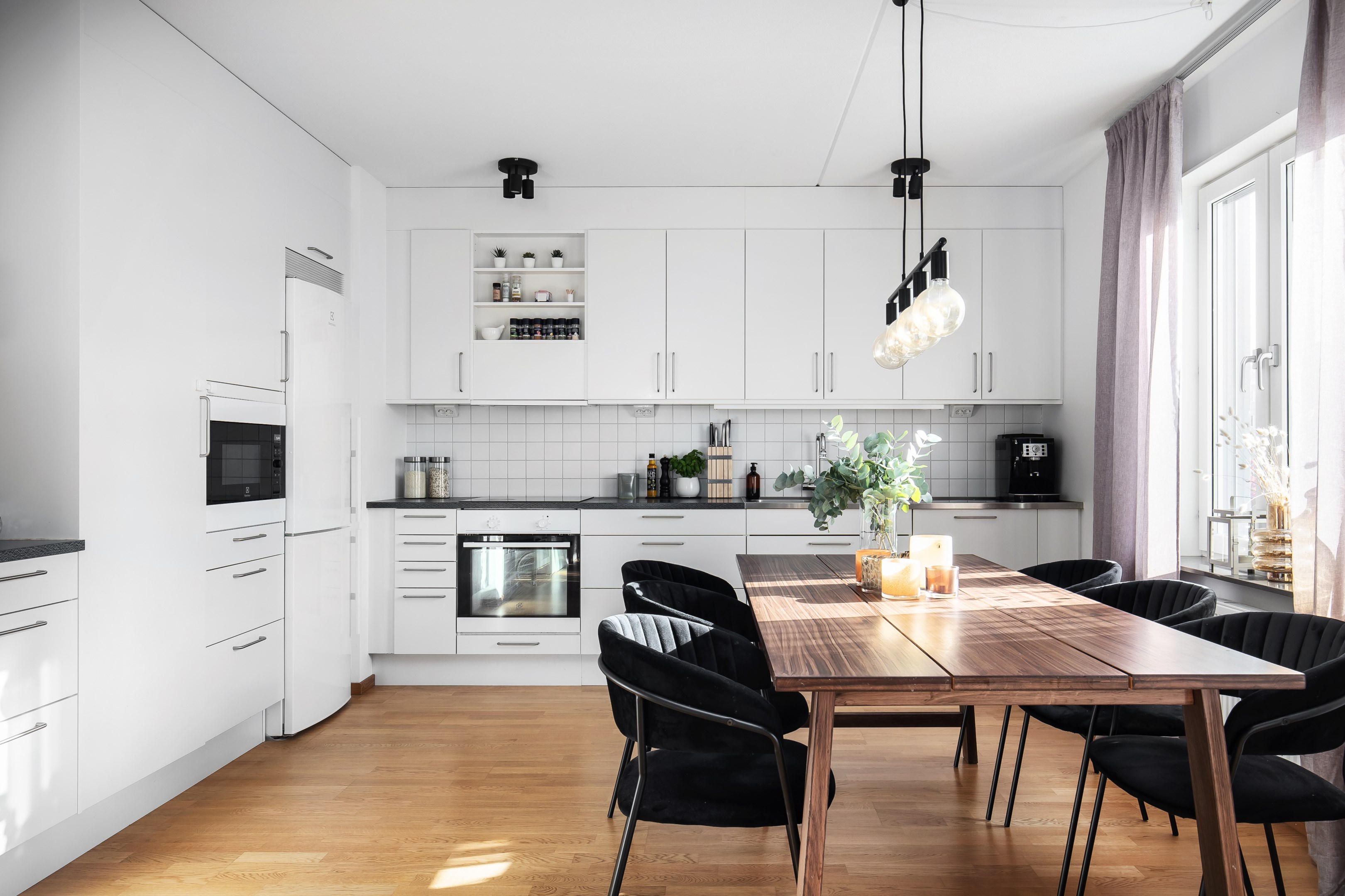 Bostadsbild från Maja Snis gata 3, Såld i Porslinskvarteren, Värmdö