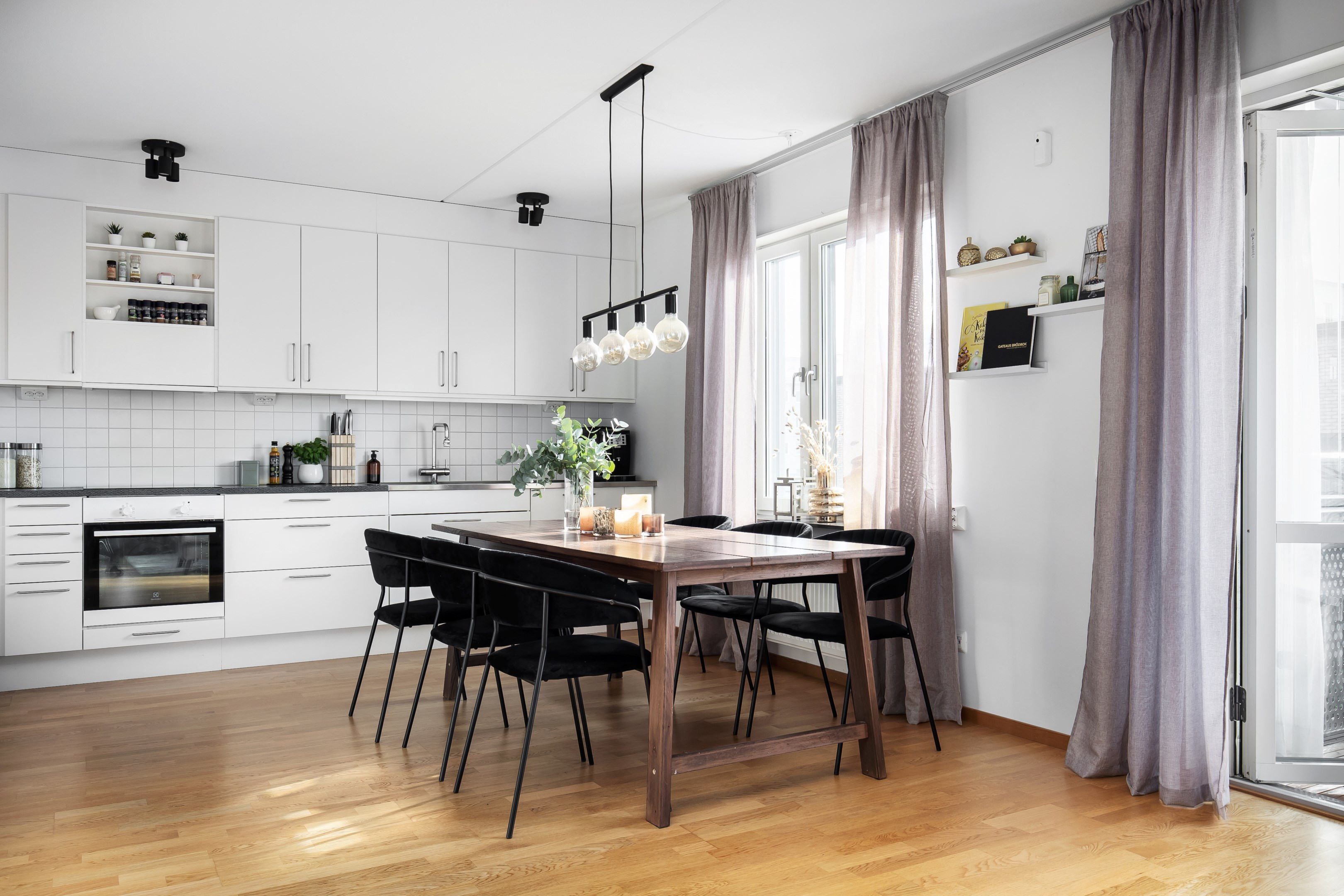 Bostadsbild från Maja Snis gata 3, Såld i Porslinskvarteren, Värmdö