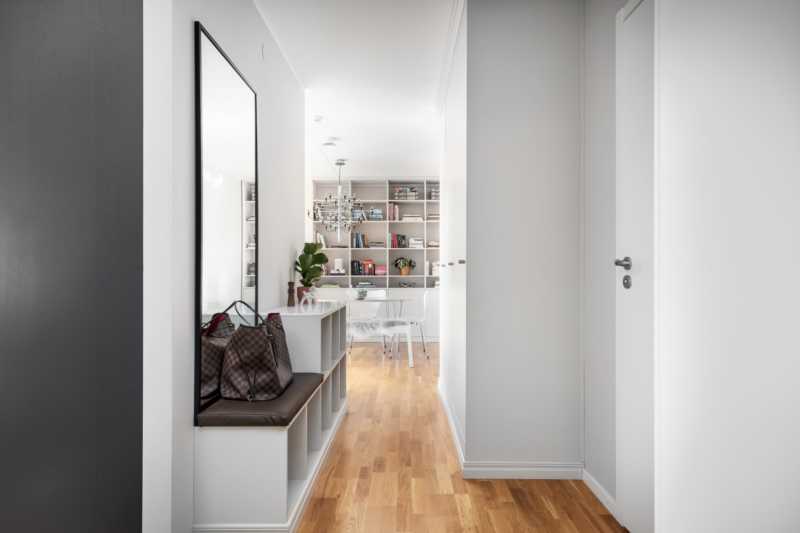 Bostadsbild från Hedenströms väg 13, 5/5 tr, Såld i Tollare, Nacka