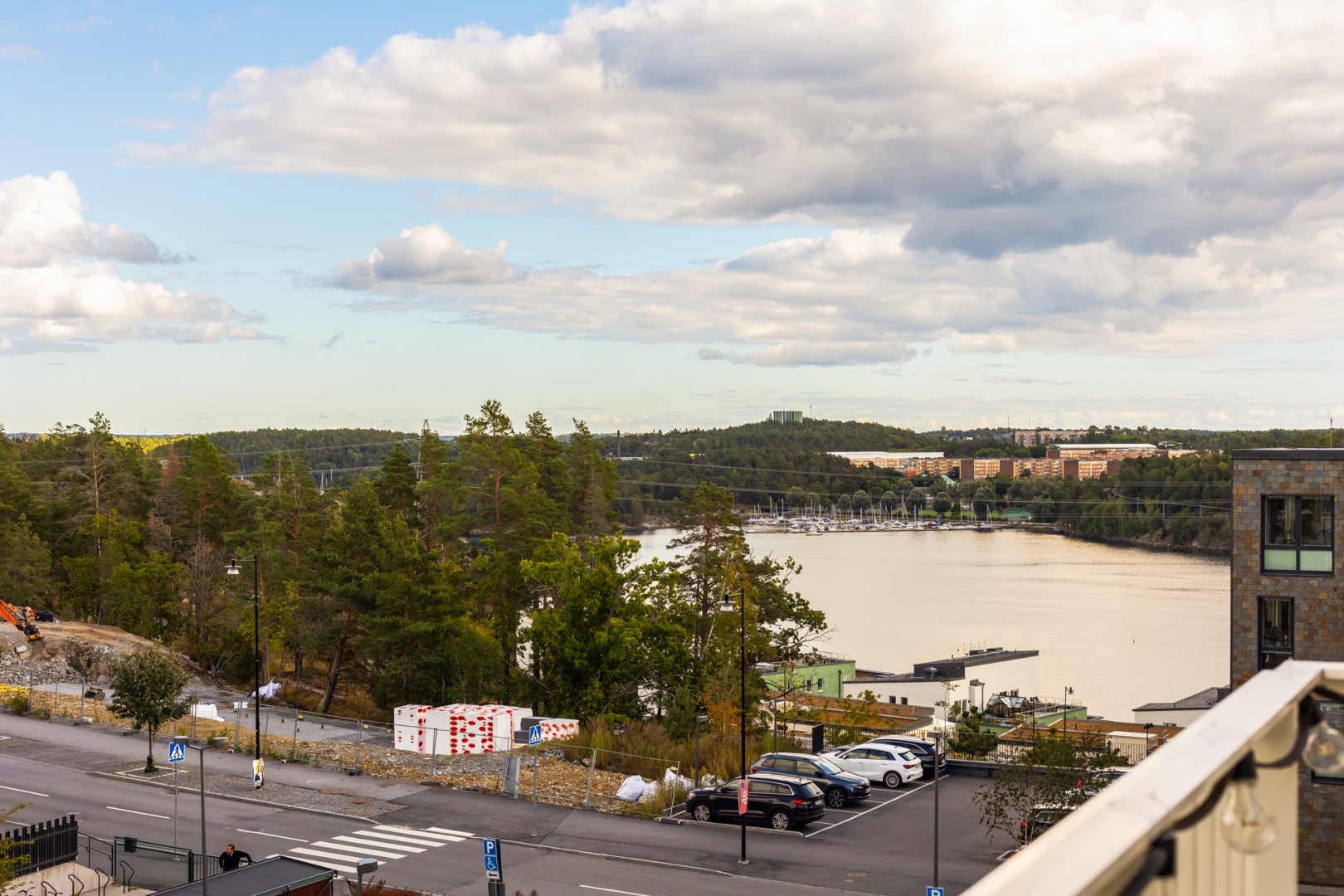 Bostadsbild från Hedenströms väg 13, 5/5 tr, Såld i Tollare, Nacka
