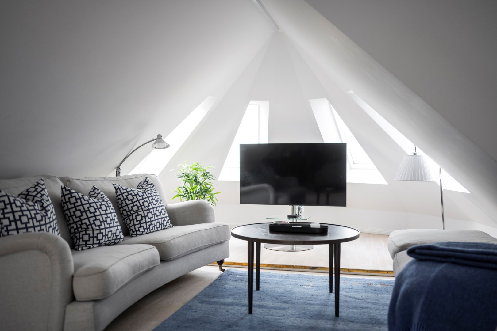 Bostadsbild från Karlavägen 83, Såld i Östermalm - Karlaplan, Stockholm