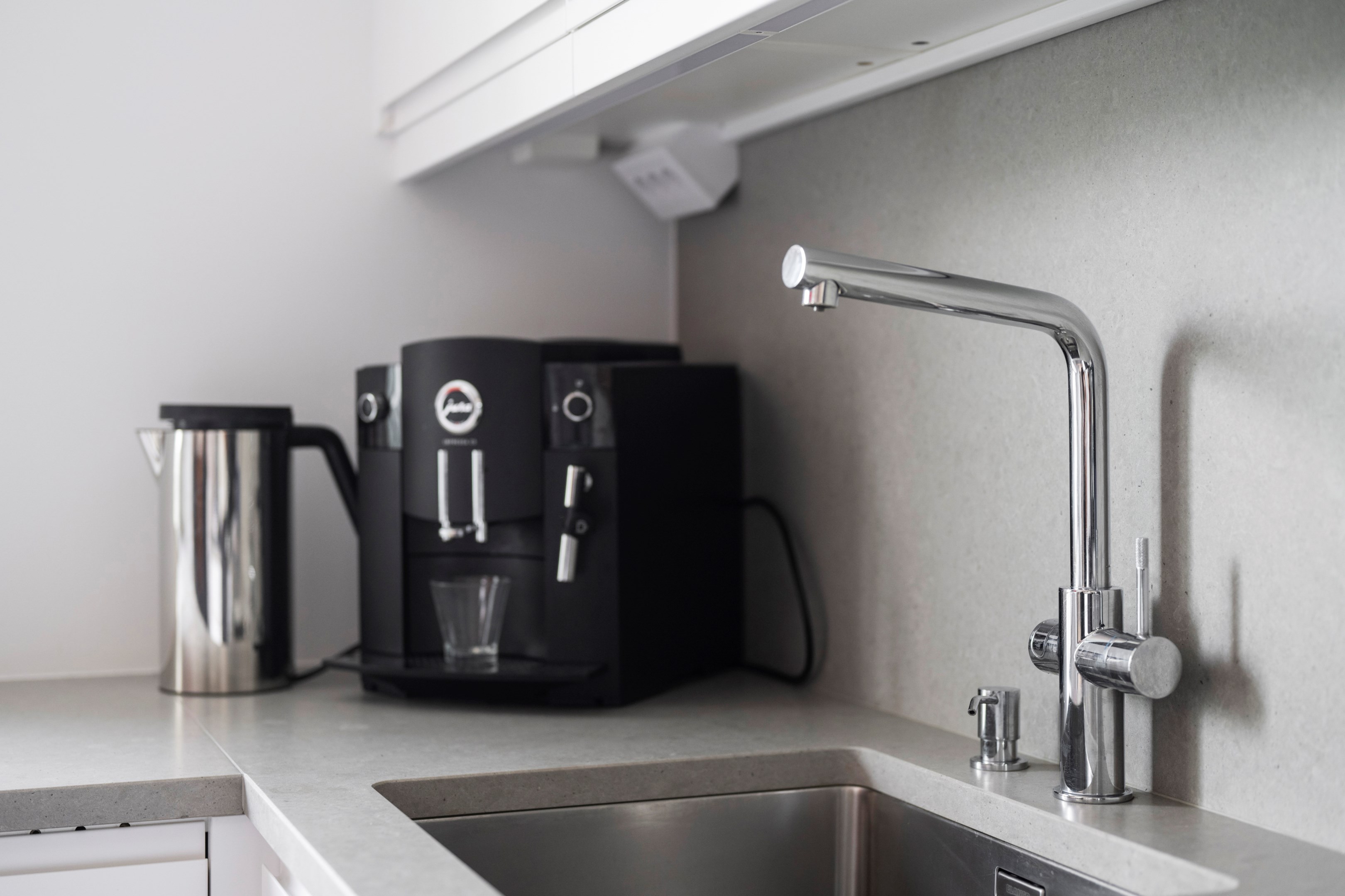 Bostadsbild från Karlavägen 83, Såld i Östermalm - Karlaplan, Stockholm