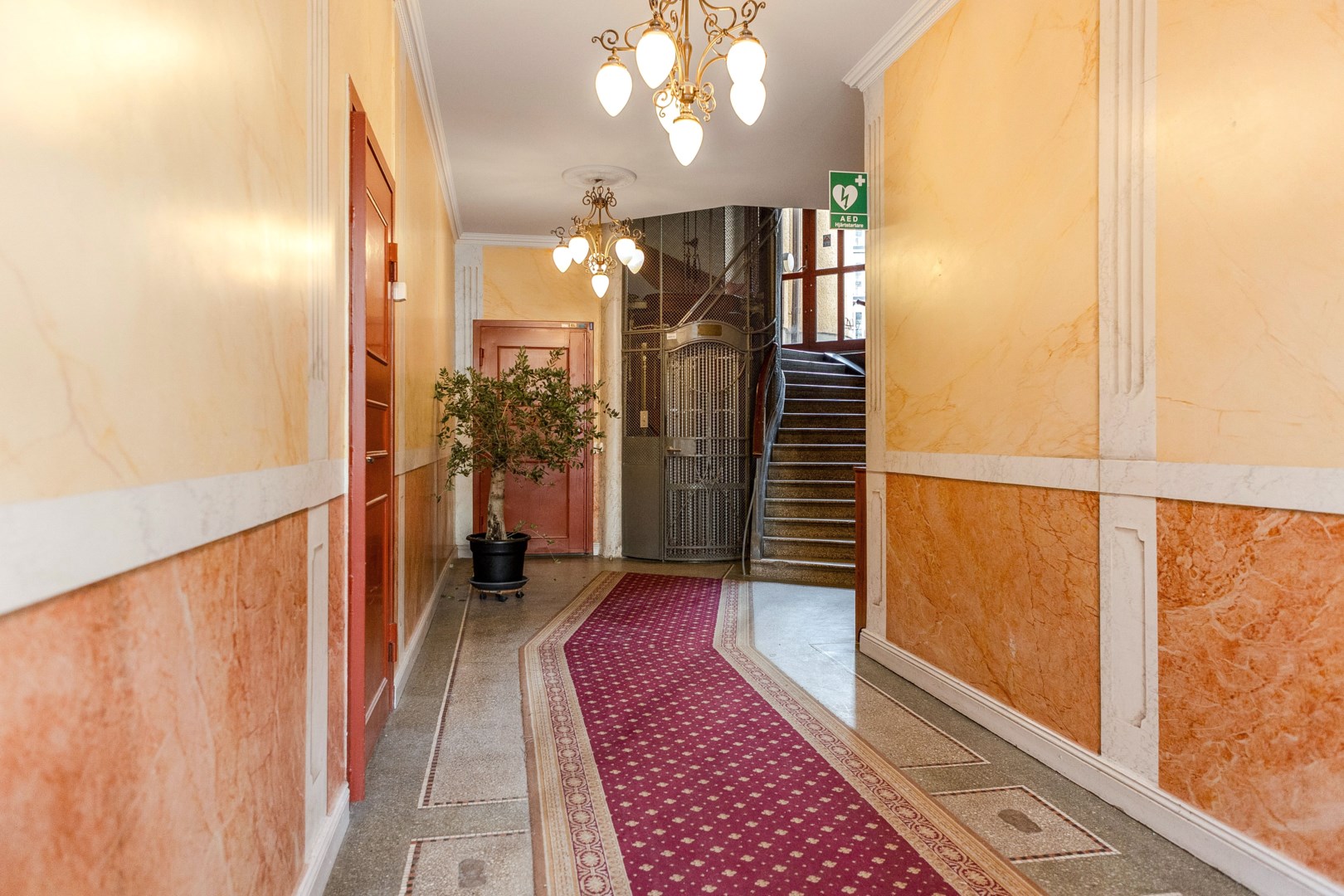 Bostadsbild från Birger Jarlsgatan 125, Såld i Vasastan, Stockholm