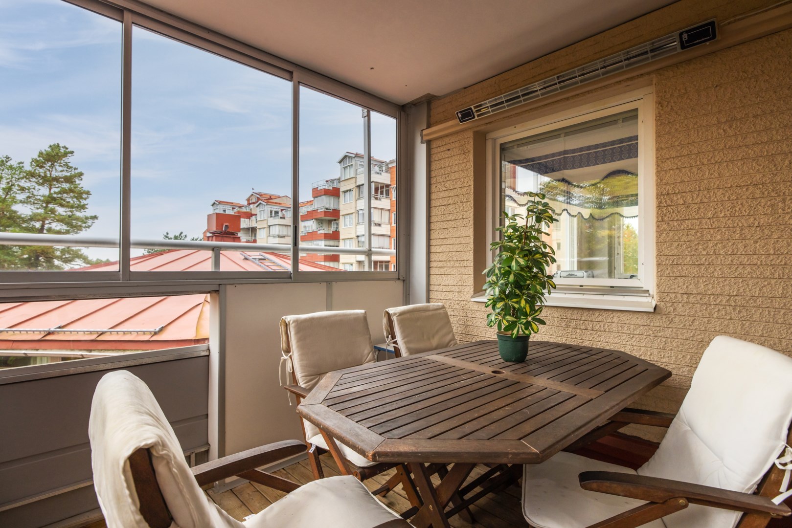 Bostadsbild från Fyrspannsvägen 74, Såld i Jarlaberg, Nacka