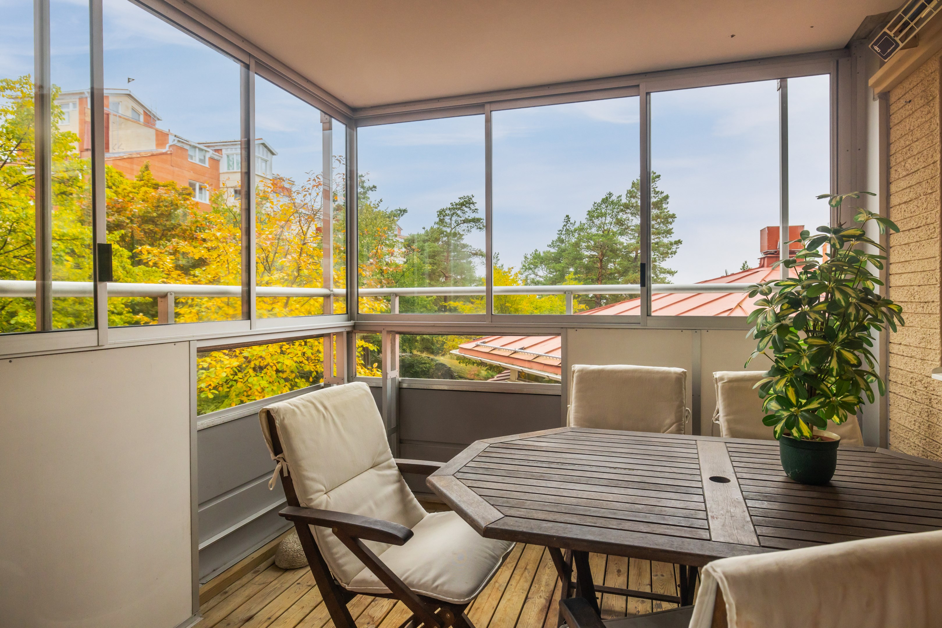 Bostadsbild från Fyrspannsvägen 74, Såld i Jarlaberg, Nacka