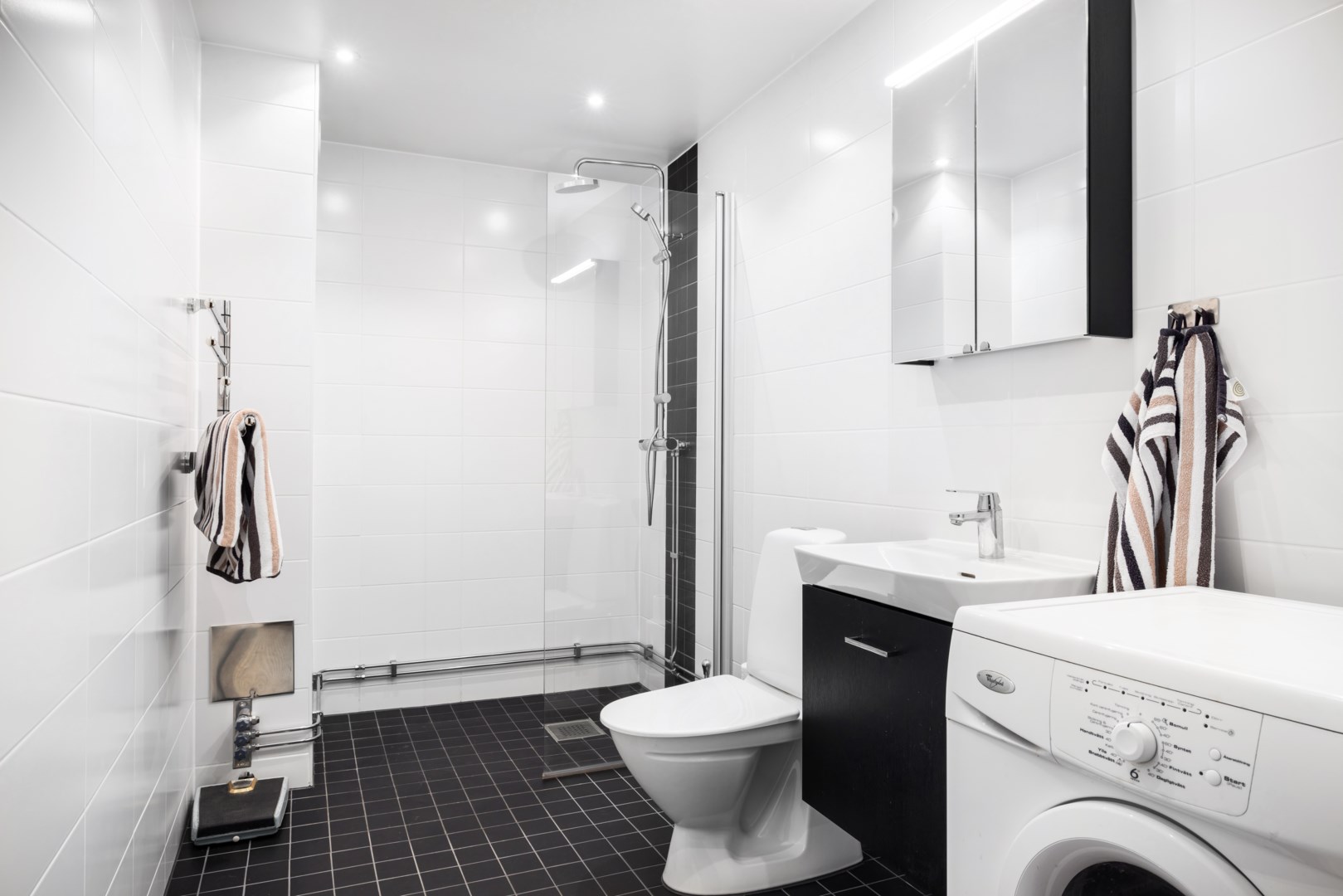 Bostadsbild från Fyrspannsvägen 74, Såld i Jarlaberg, Nacka