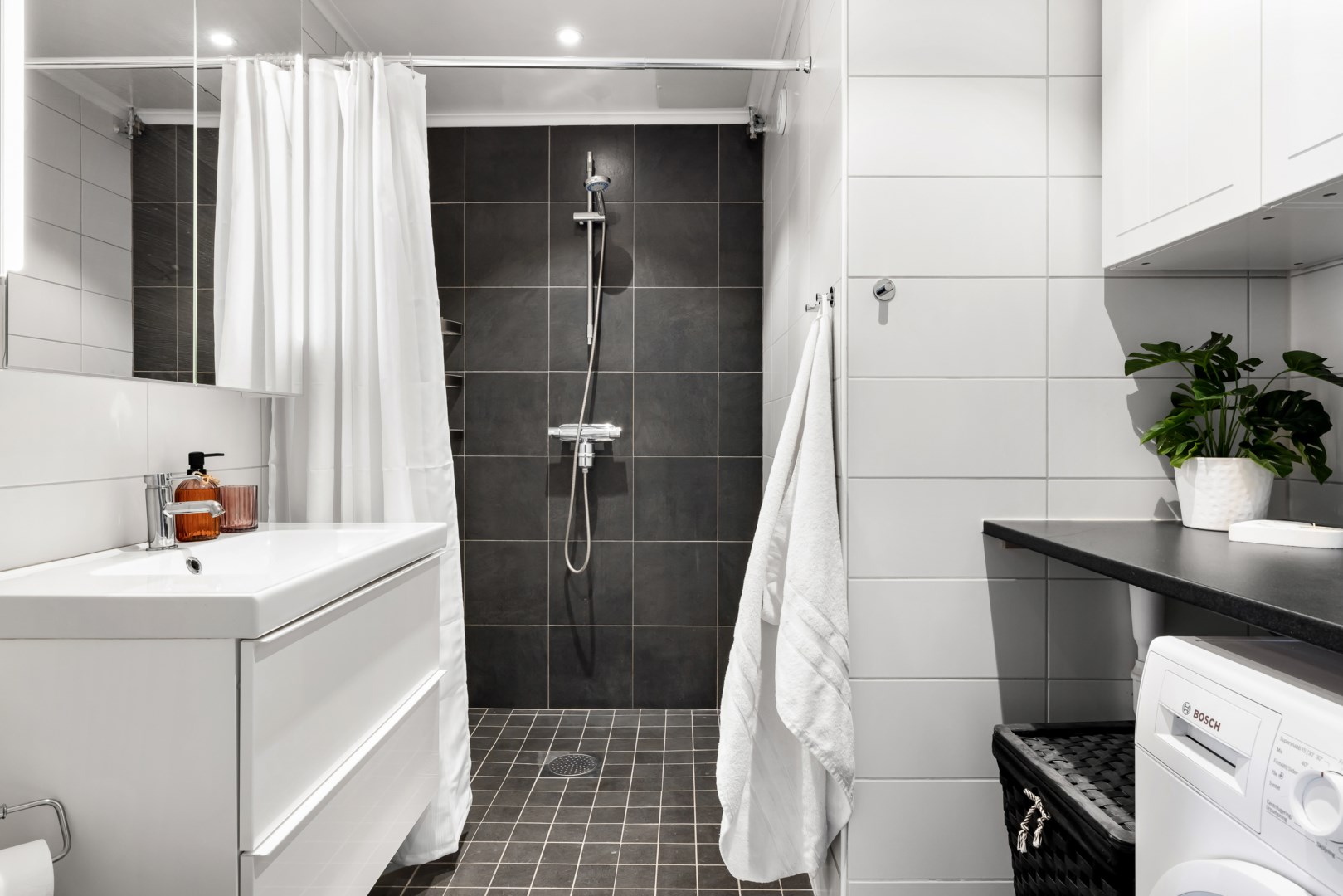 Bostadsbild från Molngatan 15, Såld i Gränby, Uppsala