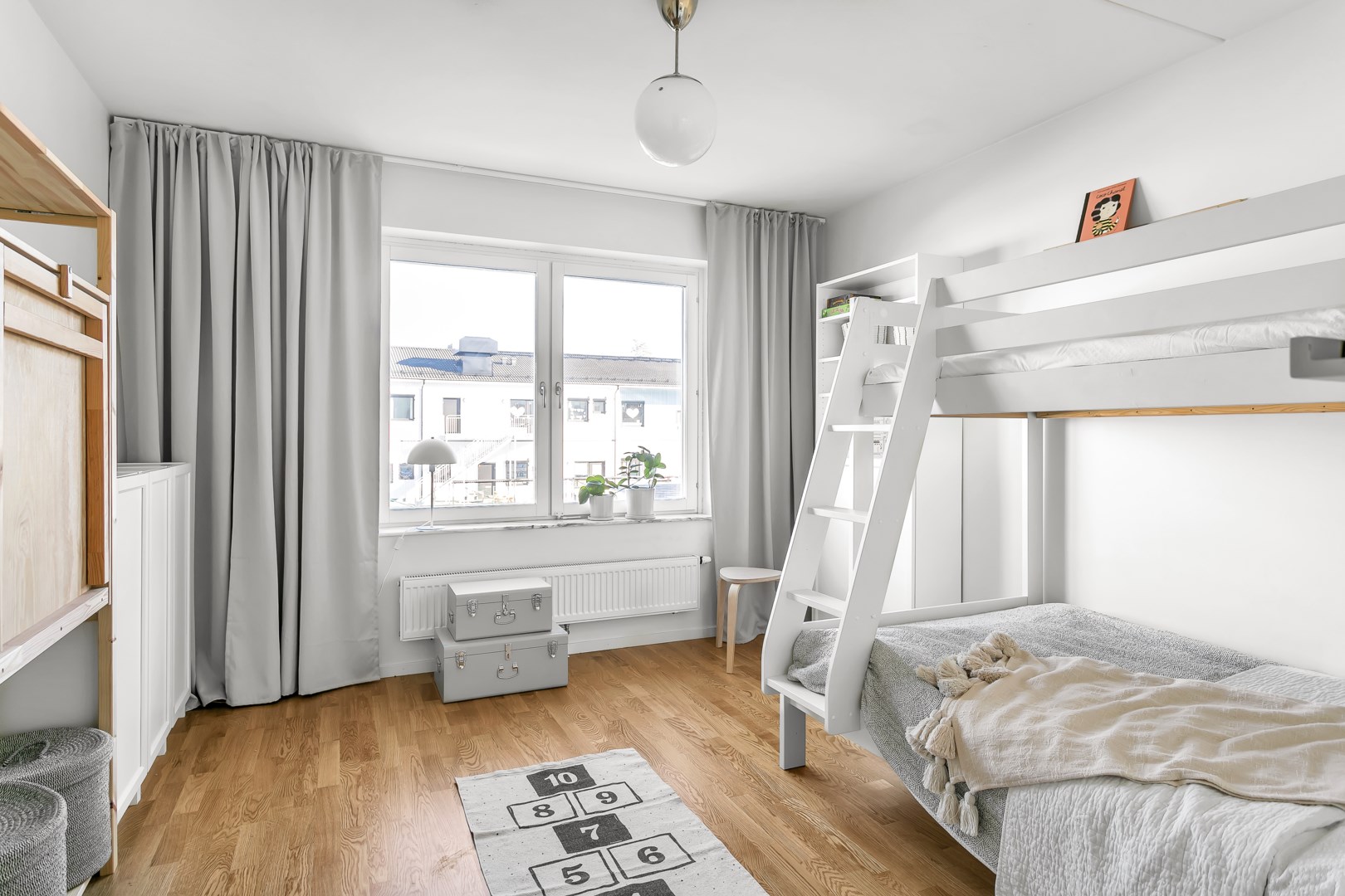 Bostadsbild från Meteorvägen 26, Snart till salu i Fullerö, Uppsala