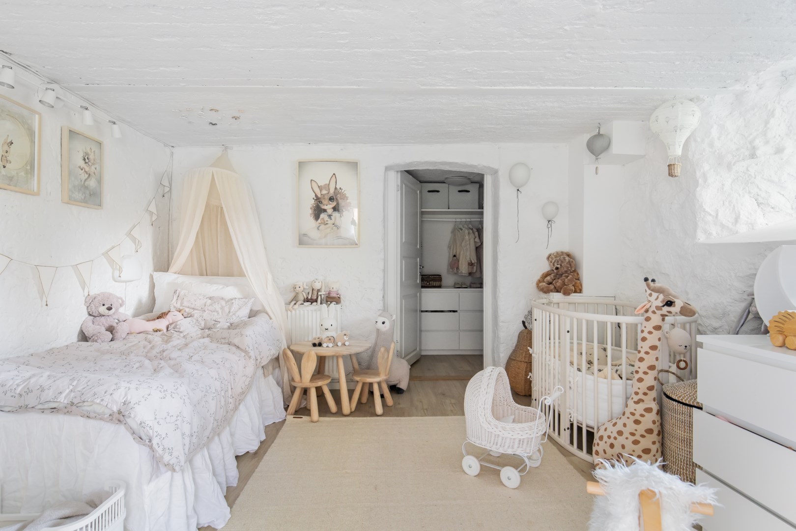 Bostadsbild från Värmdövägen 217, Såld i Storängen, Nacka