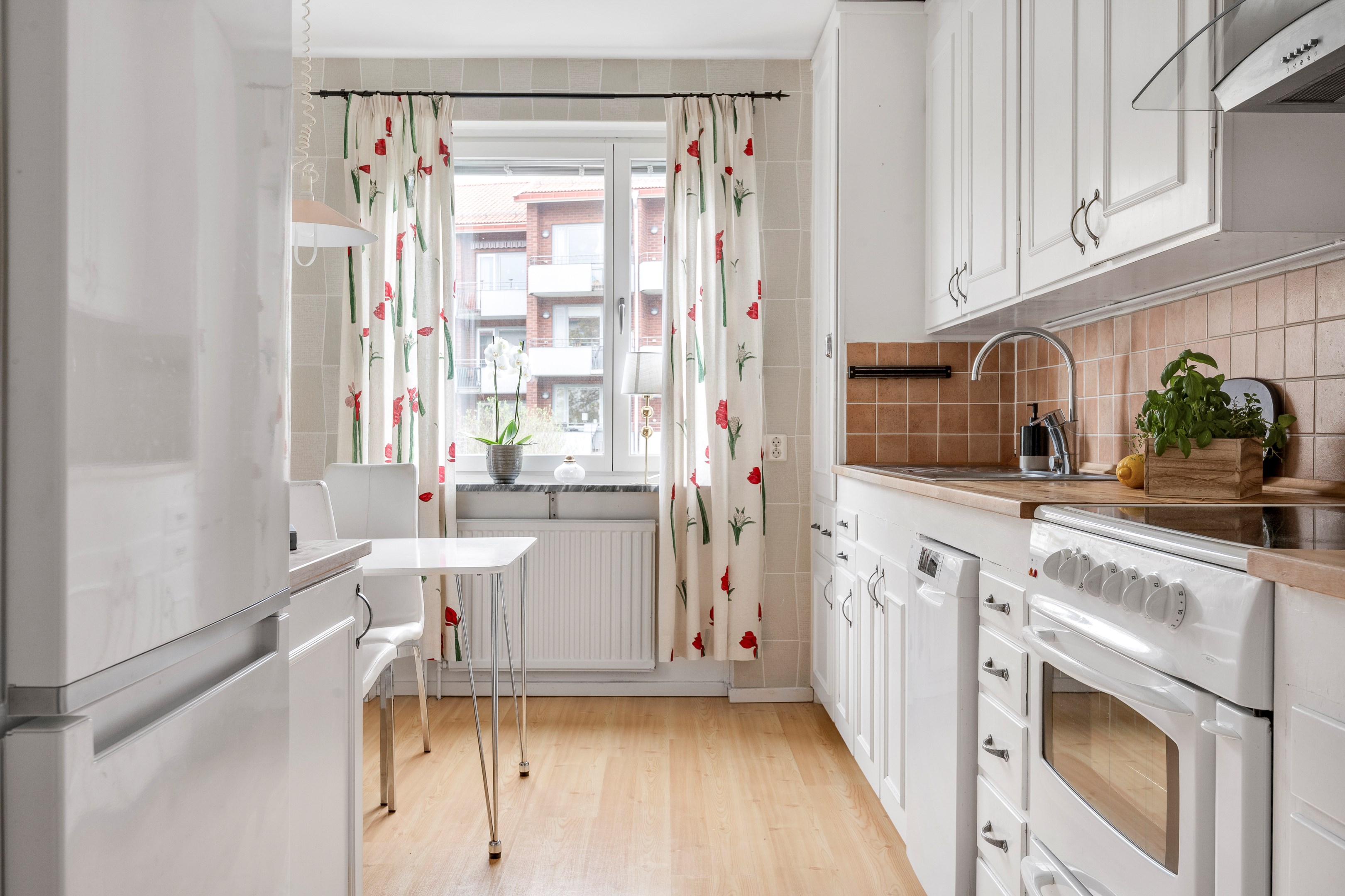 Bostadsbild från Källparksgatan 10C, Till salu i Salabacke, Uppsala