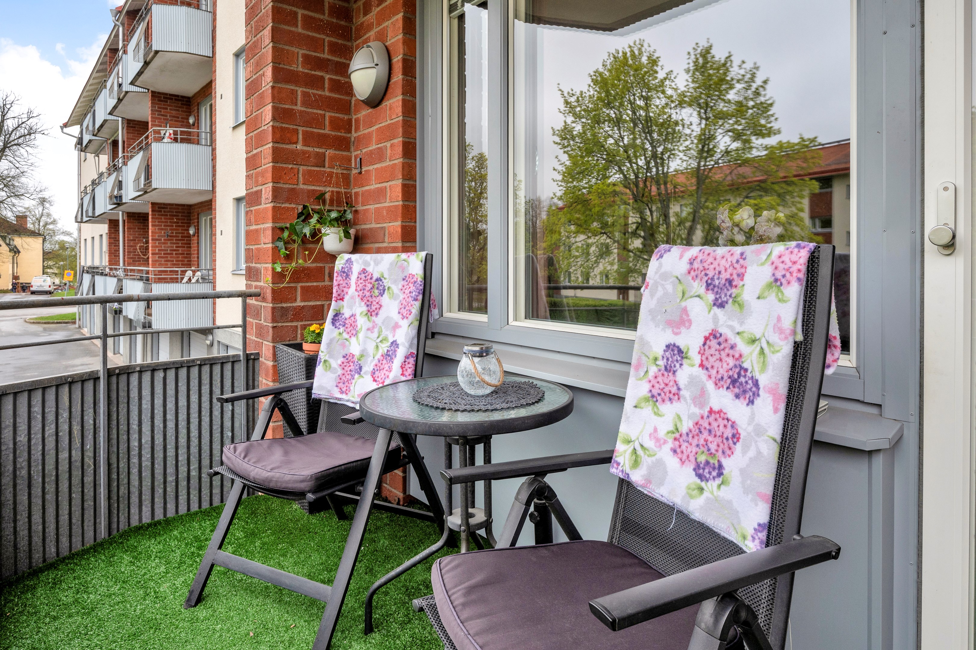 Bostadsbild från Källparksgatan 10C, Till salu i Salabacke, Uppsala