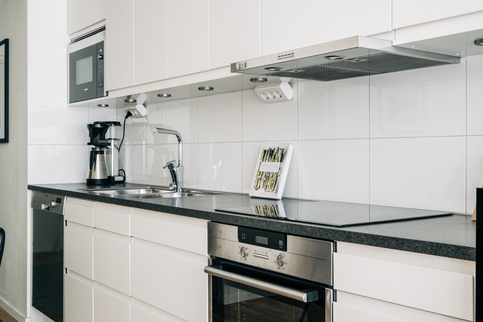 Bostadsbild från Lustgårdsgatan 14, 4tr, Såld i Kungsholmen - Stadshagen, Stockholm