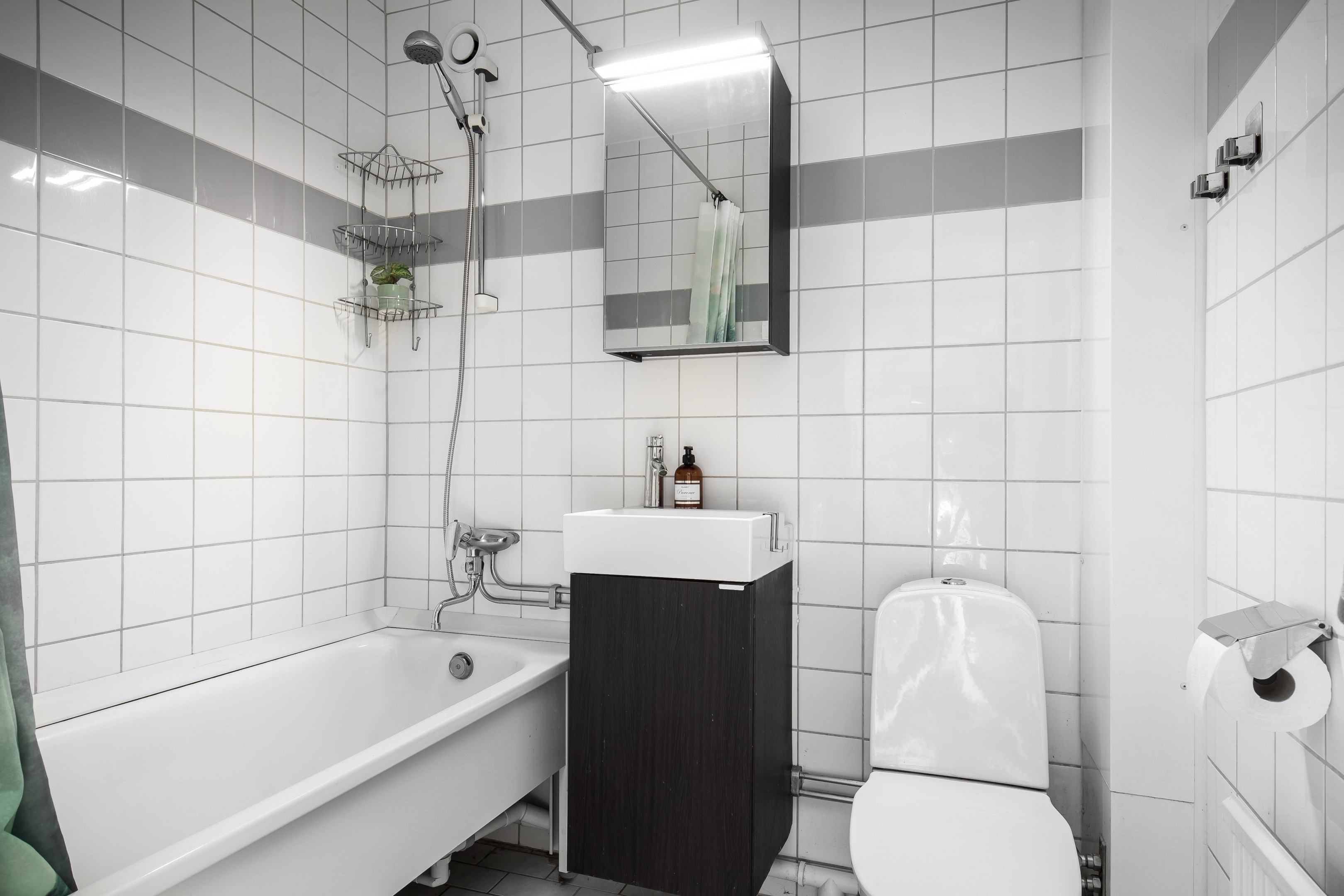 Bostadsbild från Betsövägen 8, Såld i Västra Orminge, Nacka