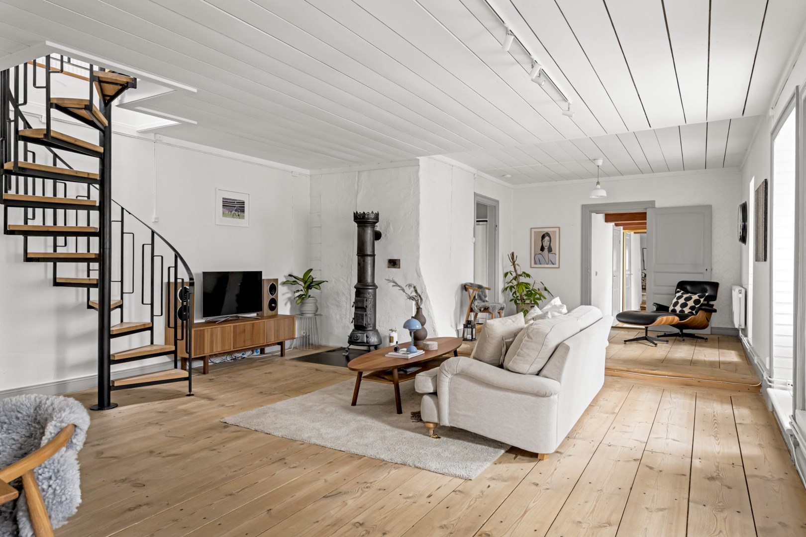 Bostadsbild från Övre Slottsgatan 9B, Såld i Öfre Slotts, Uppsala