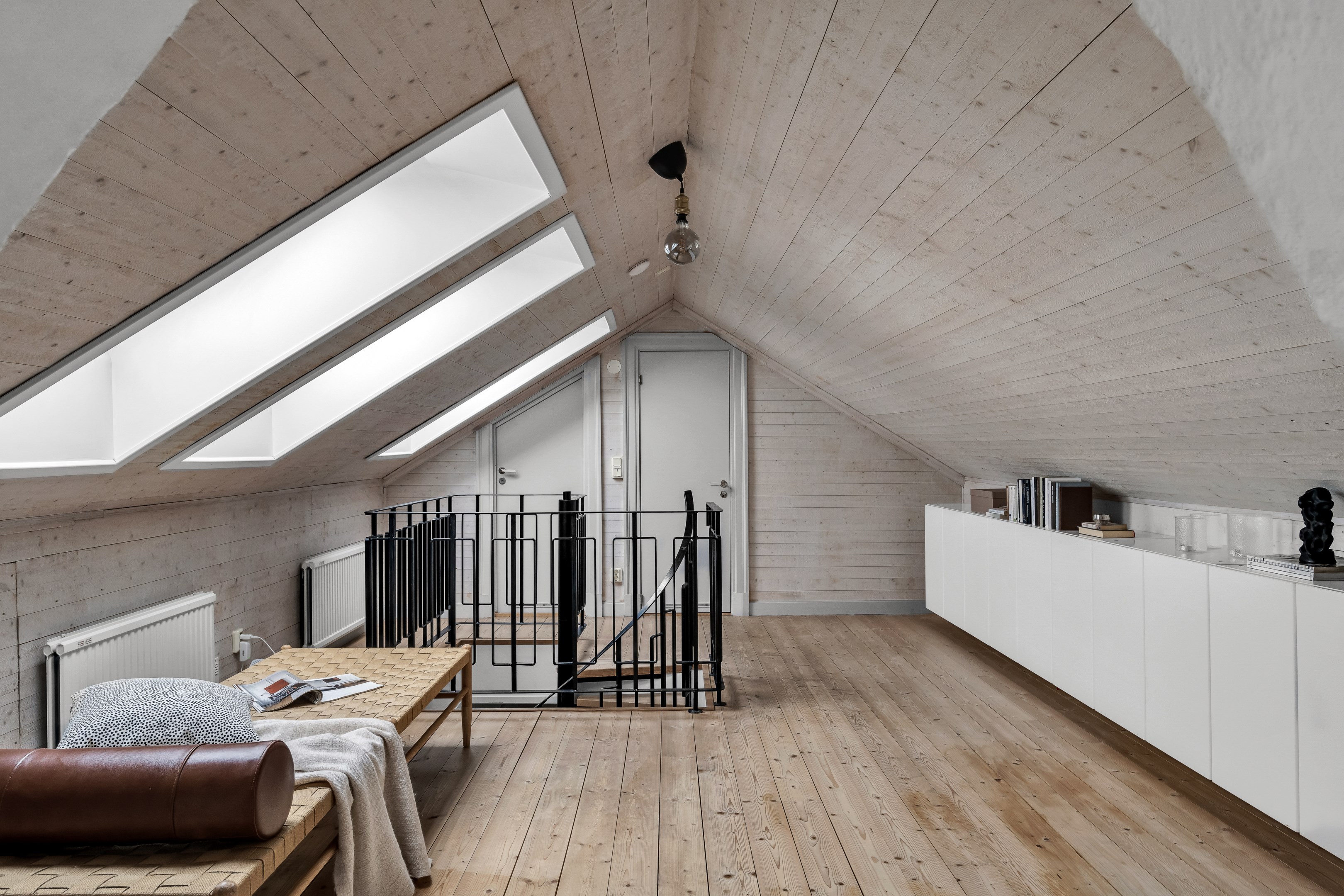 Bostadsbild från Övre Slottsgatan 9B, Såld i Öfre Slotts, Uppsala