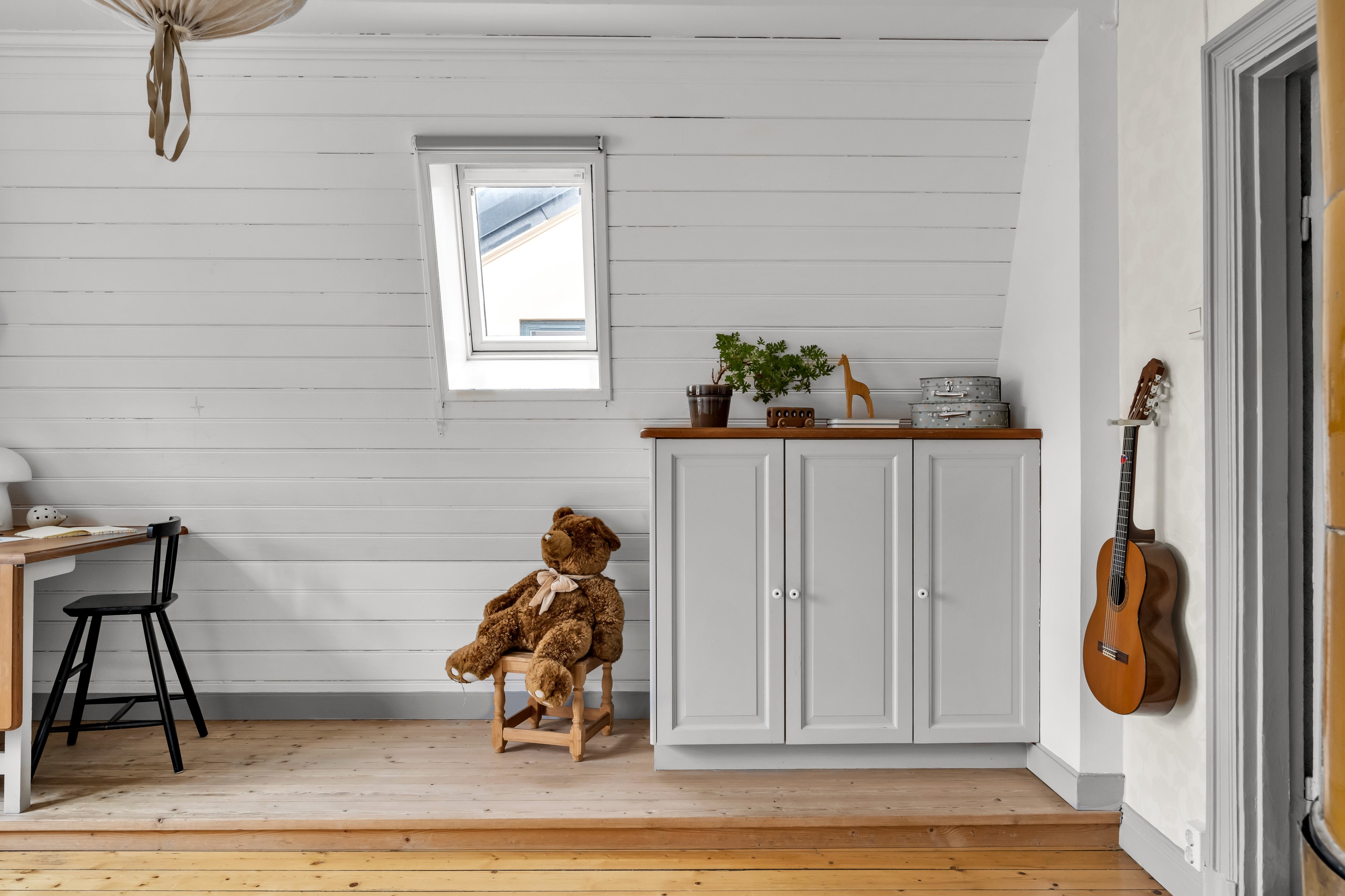 Bostadsbild från Övre Slottsgatan 9B, Såld i Öfre Slotts, Uppsala