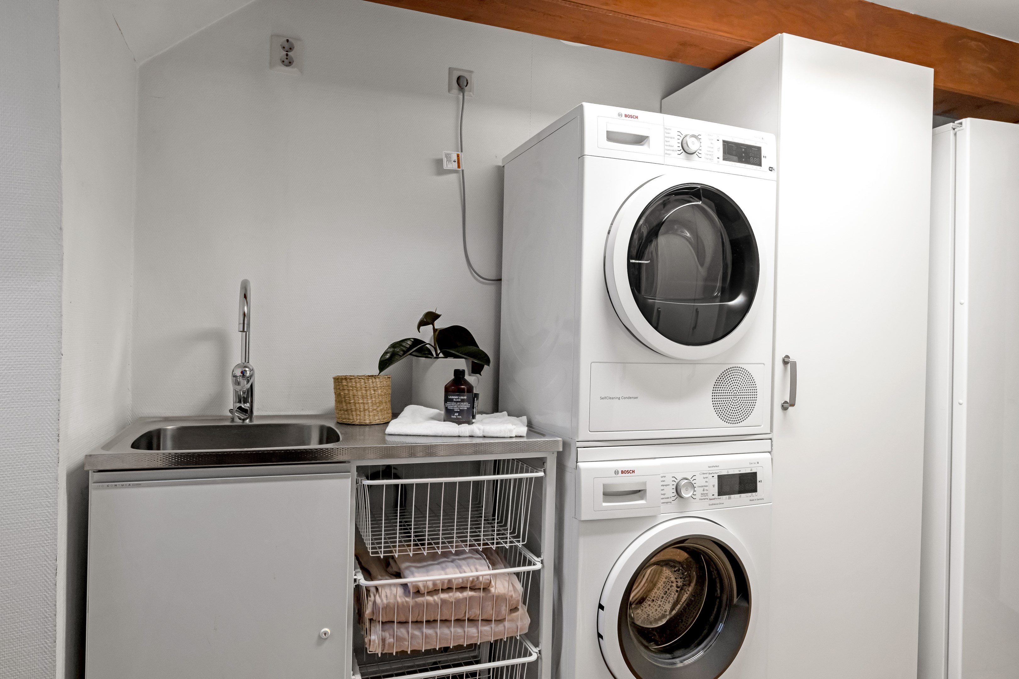 Bostadsbild från Övre Slottsgatan 9B, Såld i Öfre Slotts, Uppsala