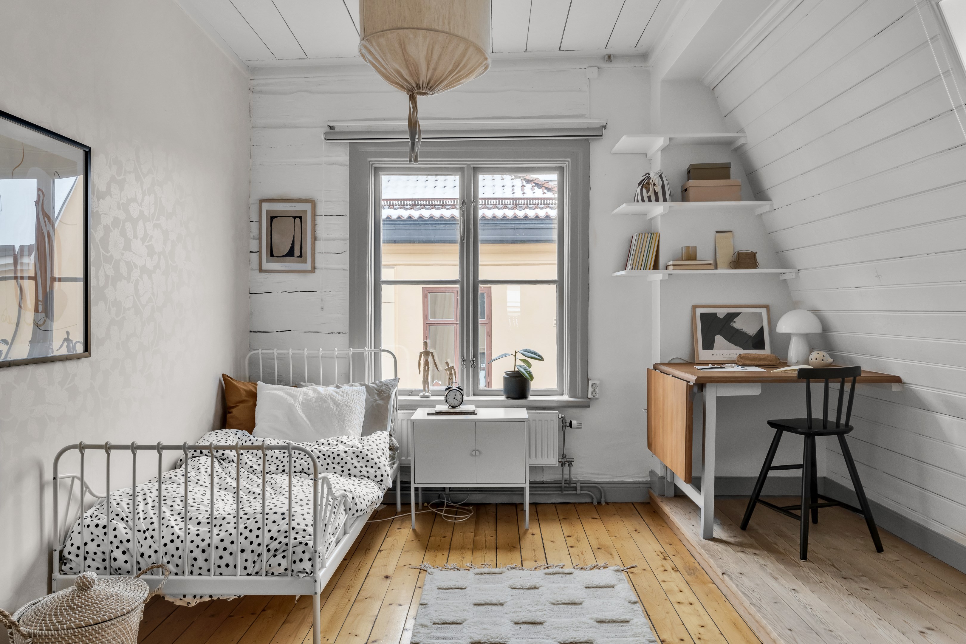 Bostadsbild från Övre Slottsgatan 9B, Såld i Öfre Slotts, Uppsala