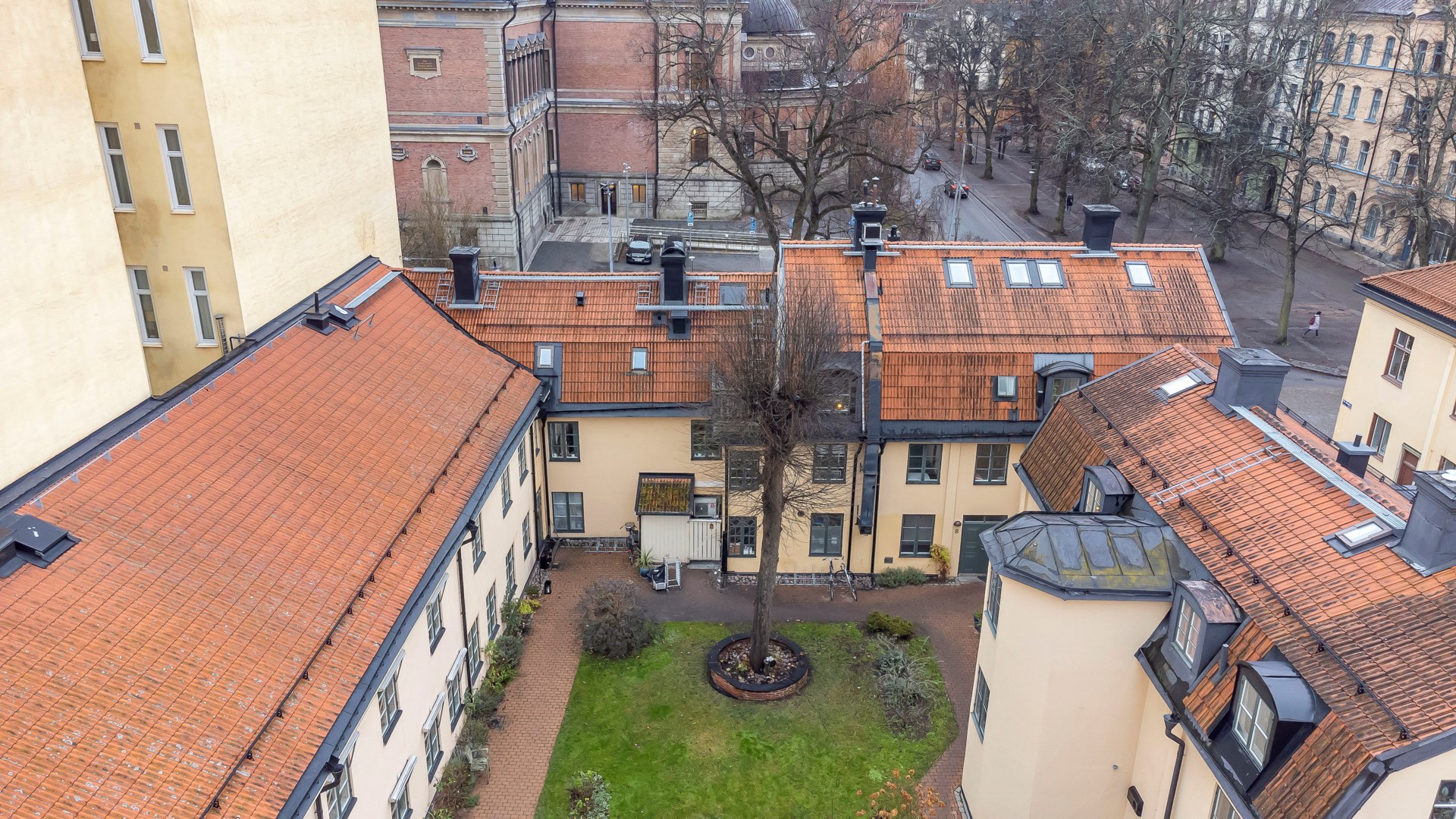 Bostadsbild från Övre Slottsgatan 9B, Såld i Öfre Slotts, Uppsala